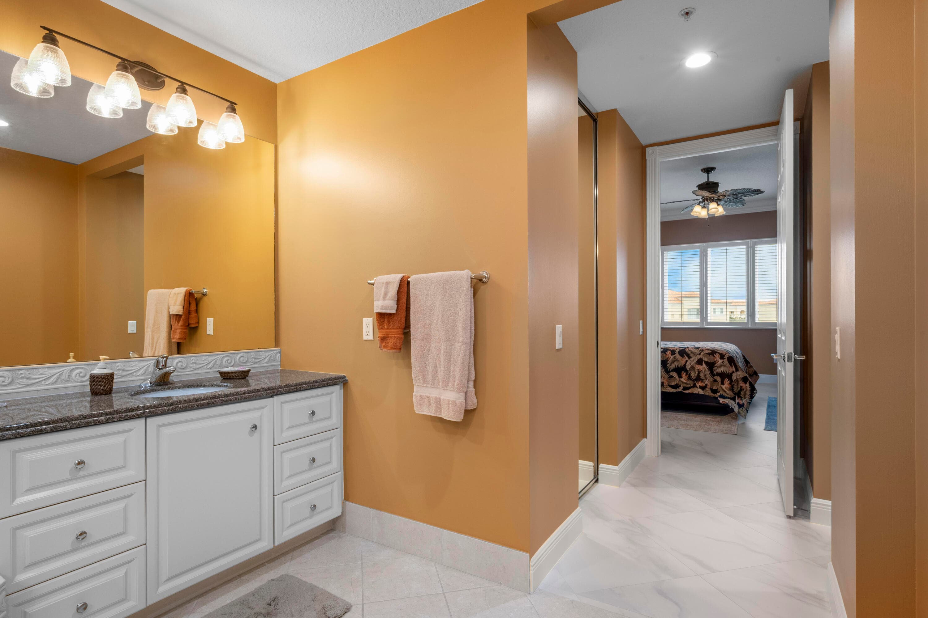 8 Harbour Isle Drive E Ph5, Fort Pierce, FL 34949 — photo 13 of 43