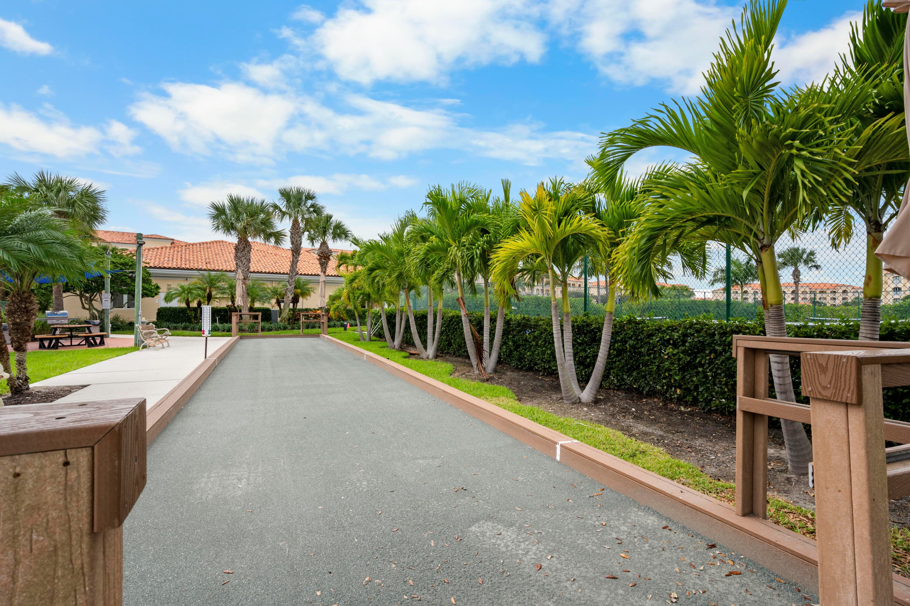 8 Harbour Isle Drive E Ph5, Fort Pierce, FL 34949 — photo 35 of 43