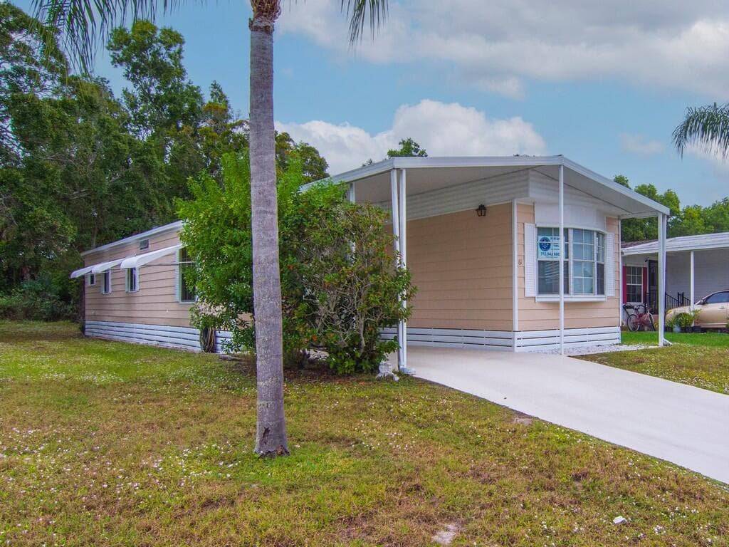 61 E Caribbean, Port St. Lucie, FL 34952 — photo 7 of 48