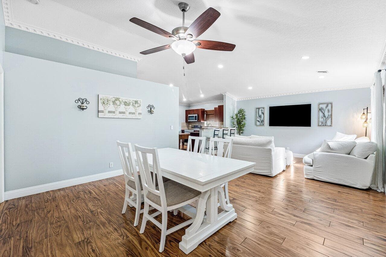 5418 Club Circle, Haverhill, FL 33415 — photo 8 of 28