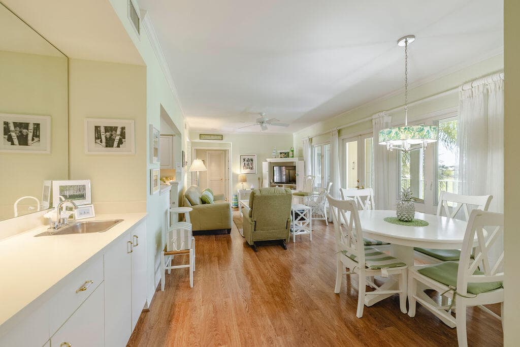 5520 E Harbor Village Drive 101, Vero Beach, FL 32967 — photo 22 of 54