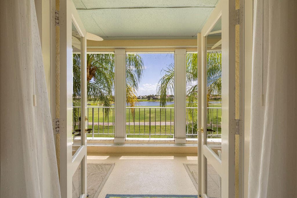 5520 E Harbor Village Drive 101, Vero Beach, FL 32967 — photo 33 of 54