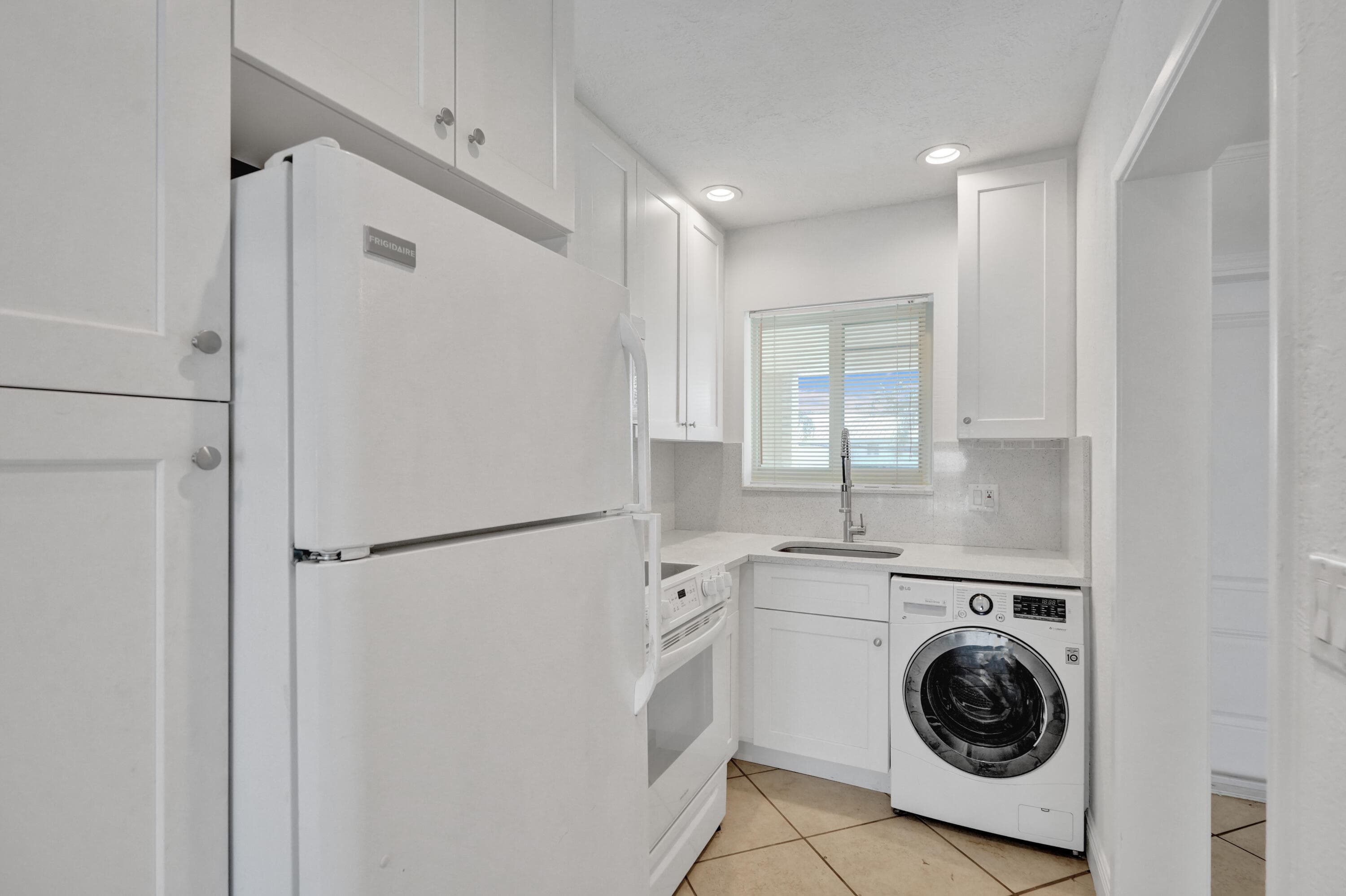 2311 NE 36th Street 2f, Lighthouse Point, FL 33064 — photo 5 of 23