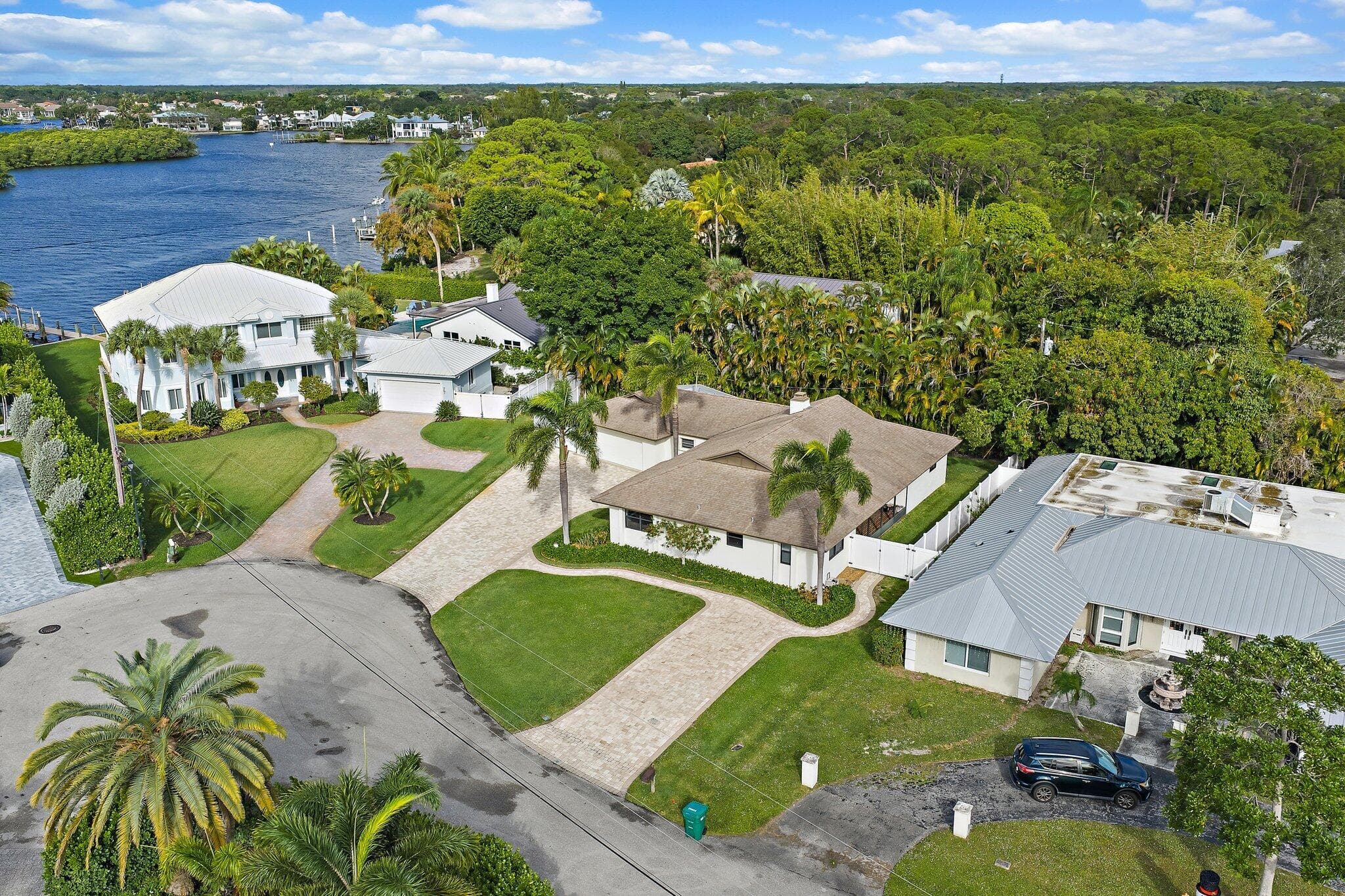 348 River Drive, Tequesta, FL 33469 — photo 5 of 38