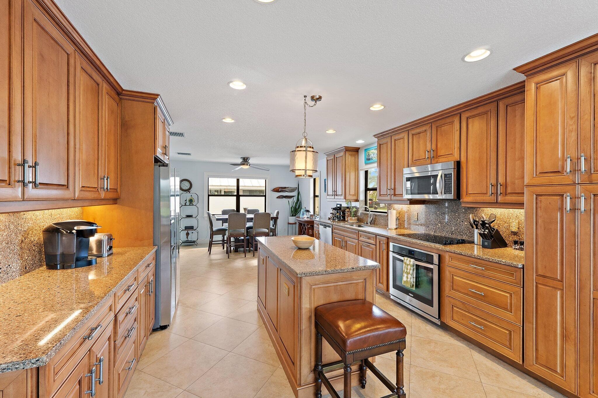 348 River Drive, Tequesta, FL 33469 — photo 11 of 38