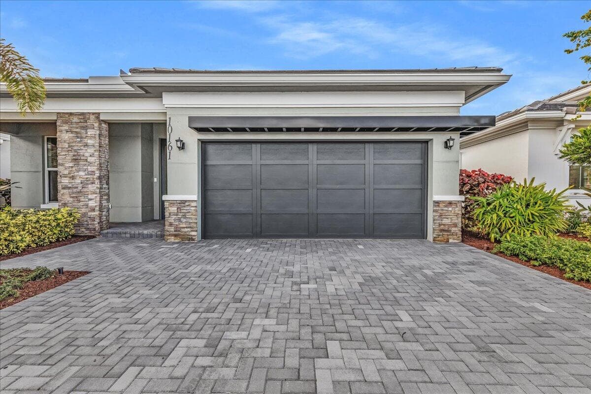 10161 Timber Creek Way, Palm Beach Gardens, FL 33412 — photo 11 of 98