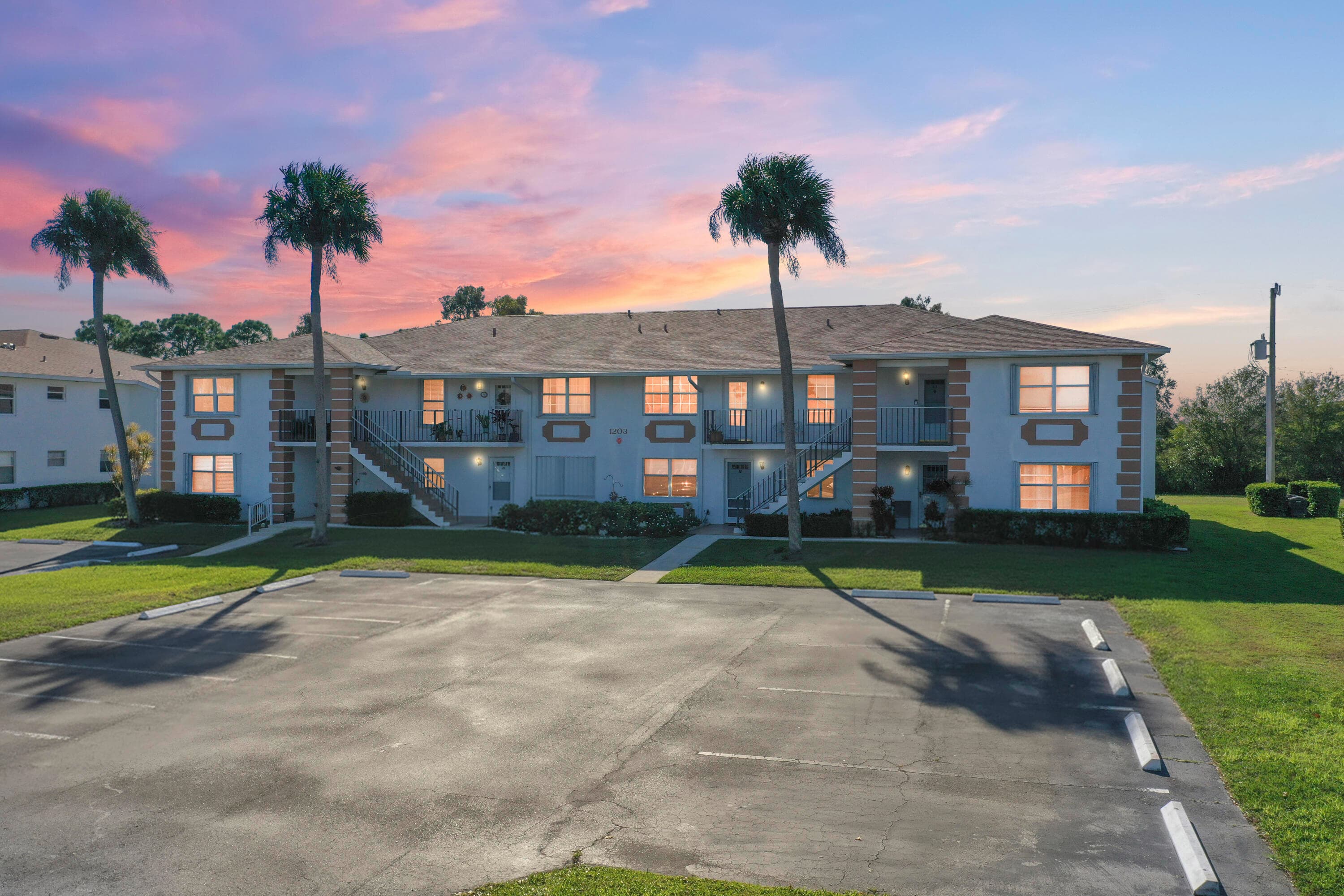 1203 S Lakes End Drive E-2, Fort Pierce, FL 34982 — photo