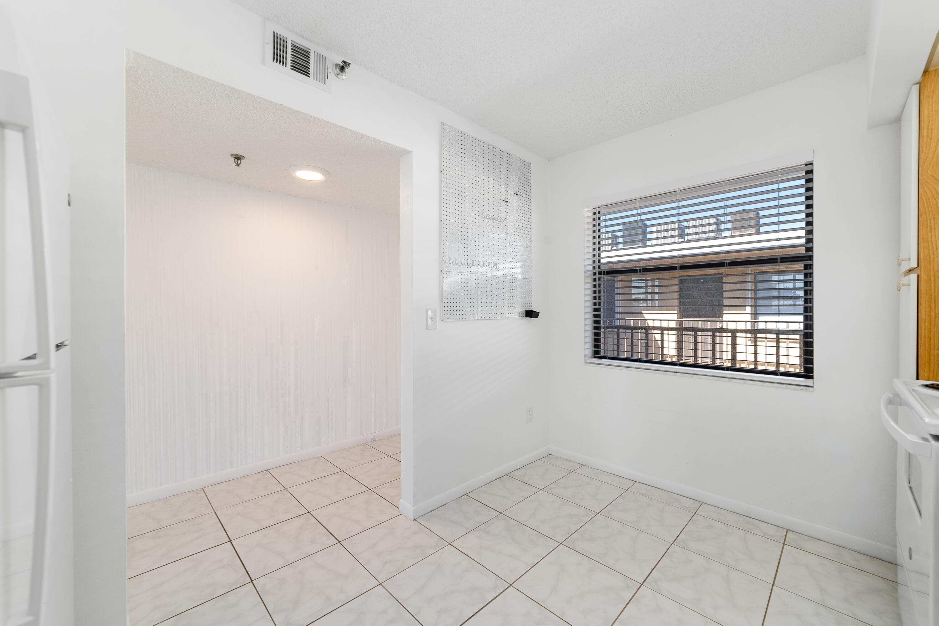 896 N Federal Highway 530, Lantana, FL 33462 — photo 19 of 36