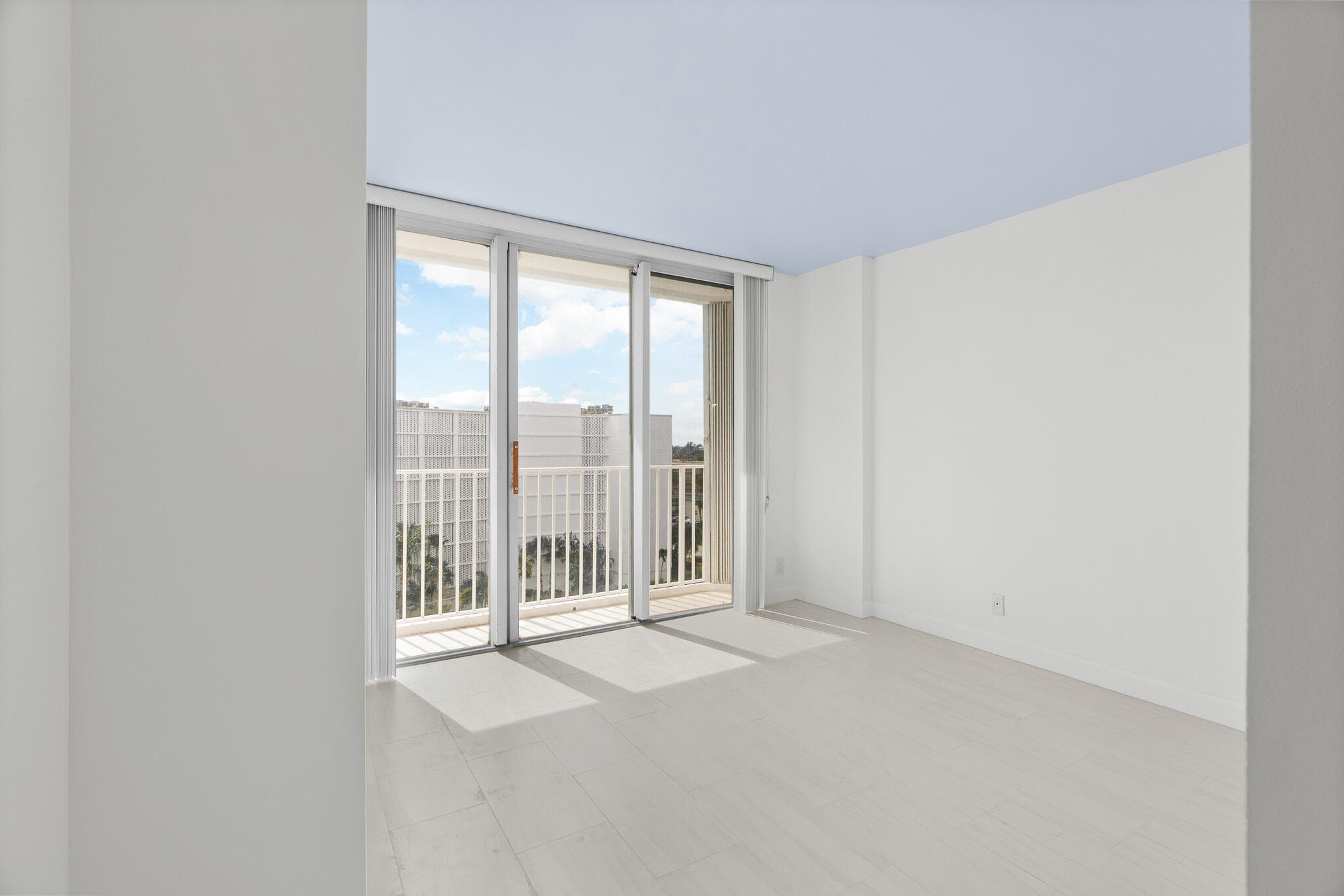 3580 S Ocean Boulevard 8b, South Palm Beach, FL 33480 — photo 17 of 53