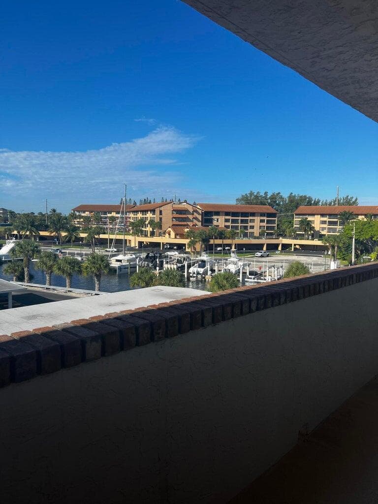 20 Yacht Club Drive 405, North Palm Beach, FL 33408 — photo 21 of 26
