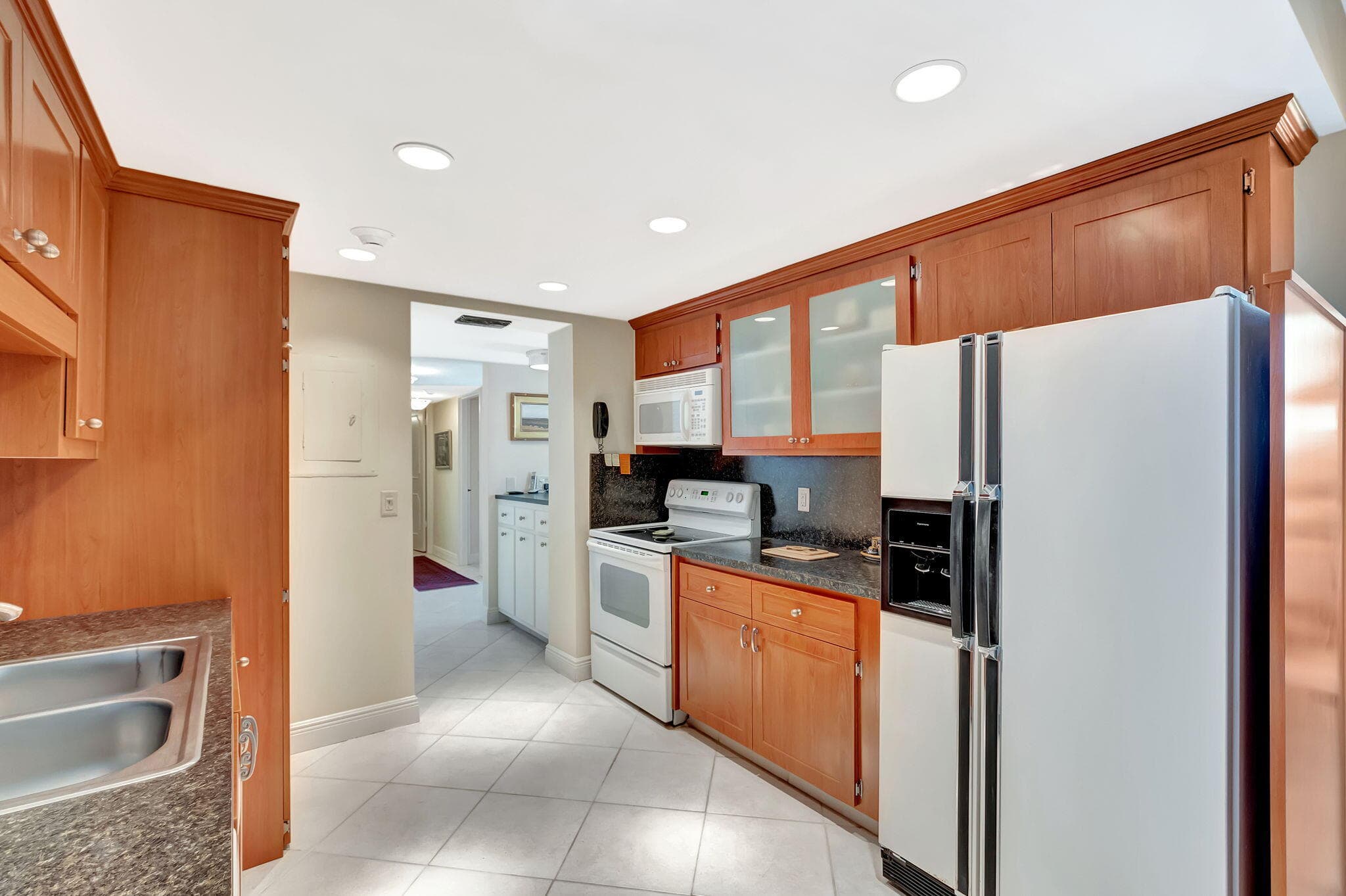 2200 S Ocean Boulevard 405, Delray Beach, FL 33483 — photo 10 of 48