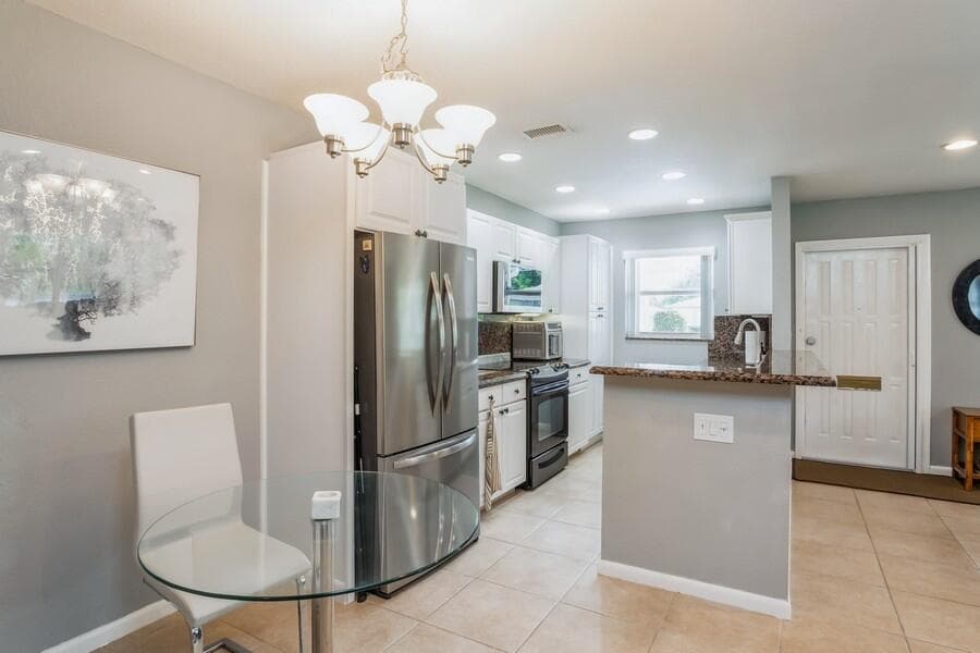 1230 S Drive Way A, Delray Beach, FL 33445 — photo 10 of 26