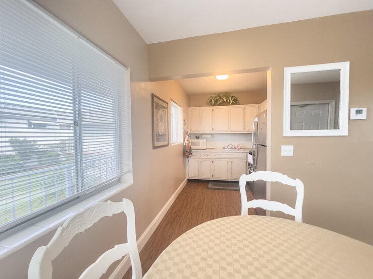 3362 Cynthia Lane 203, Lake Worth Beach, FL 33461 — photo 4 of 22