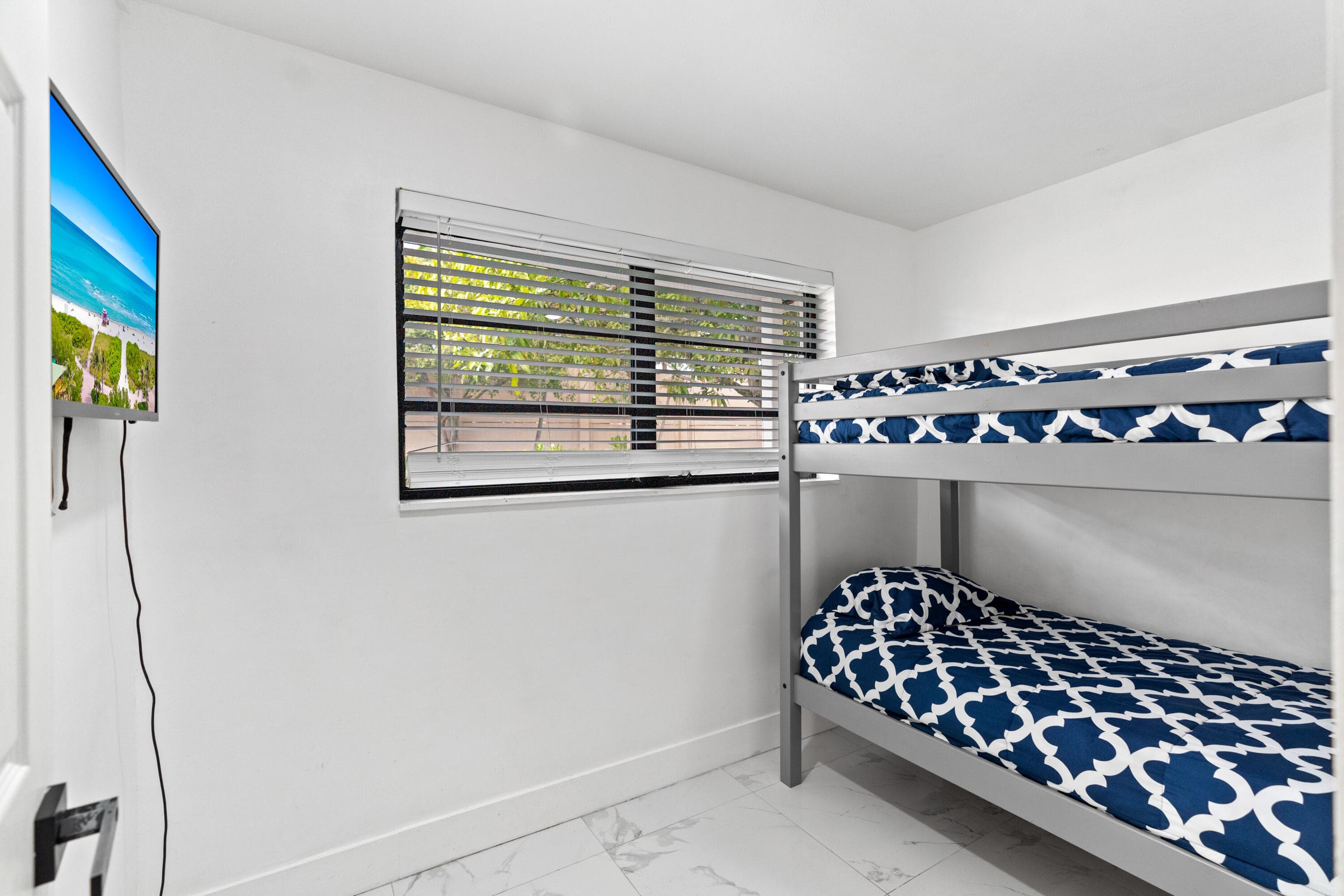12805 NW 6th Avenue, North Miami, FL 33168 — photo 27 of 37