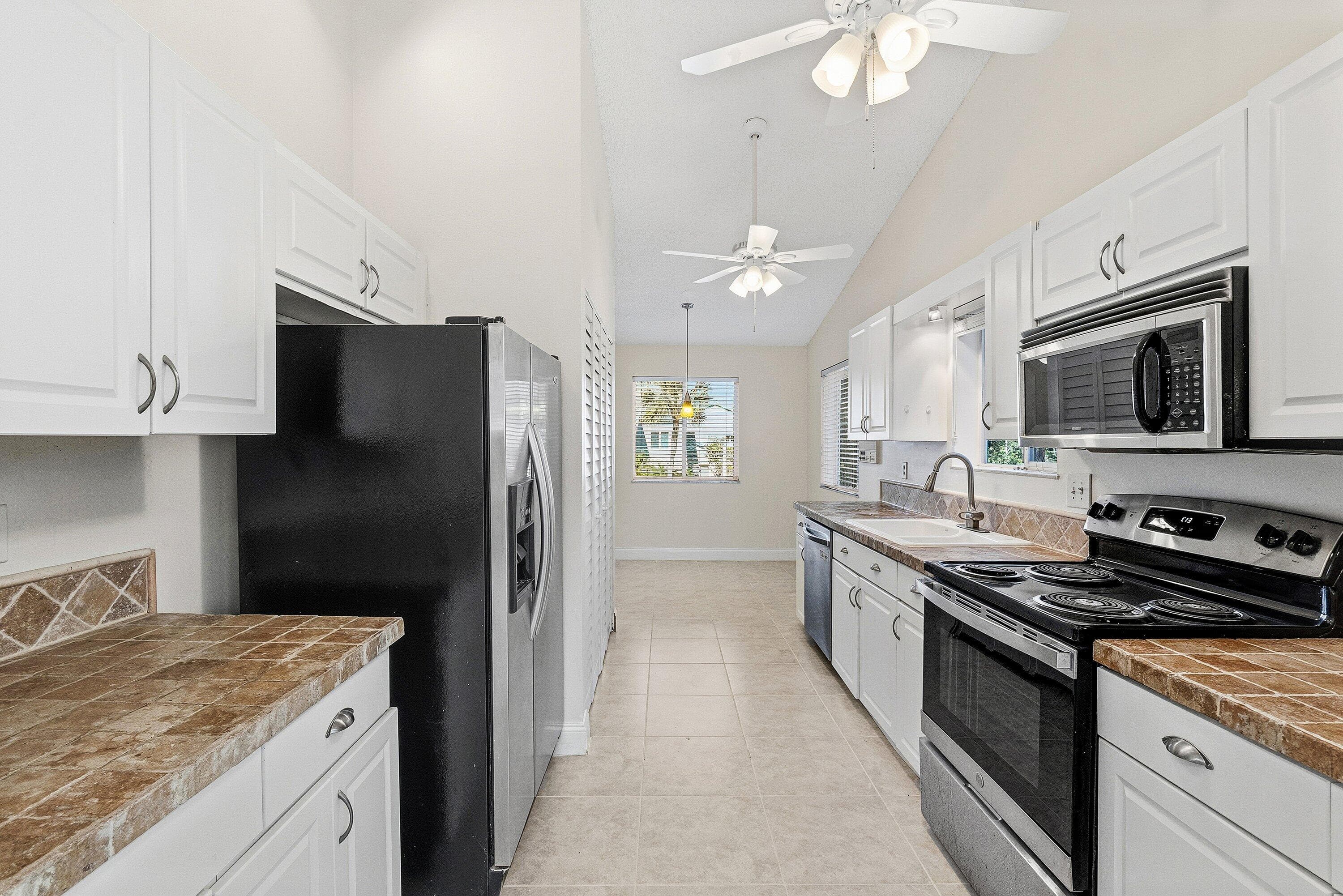 9770 Nickels Boulevard 405, Boynton Beach, FL 33436 — photo 11 of 35