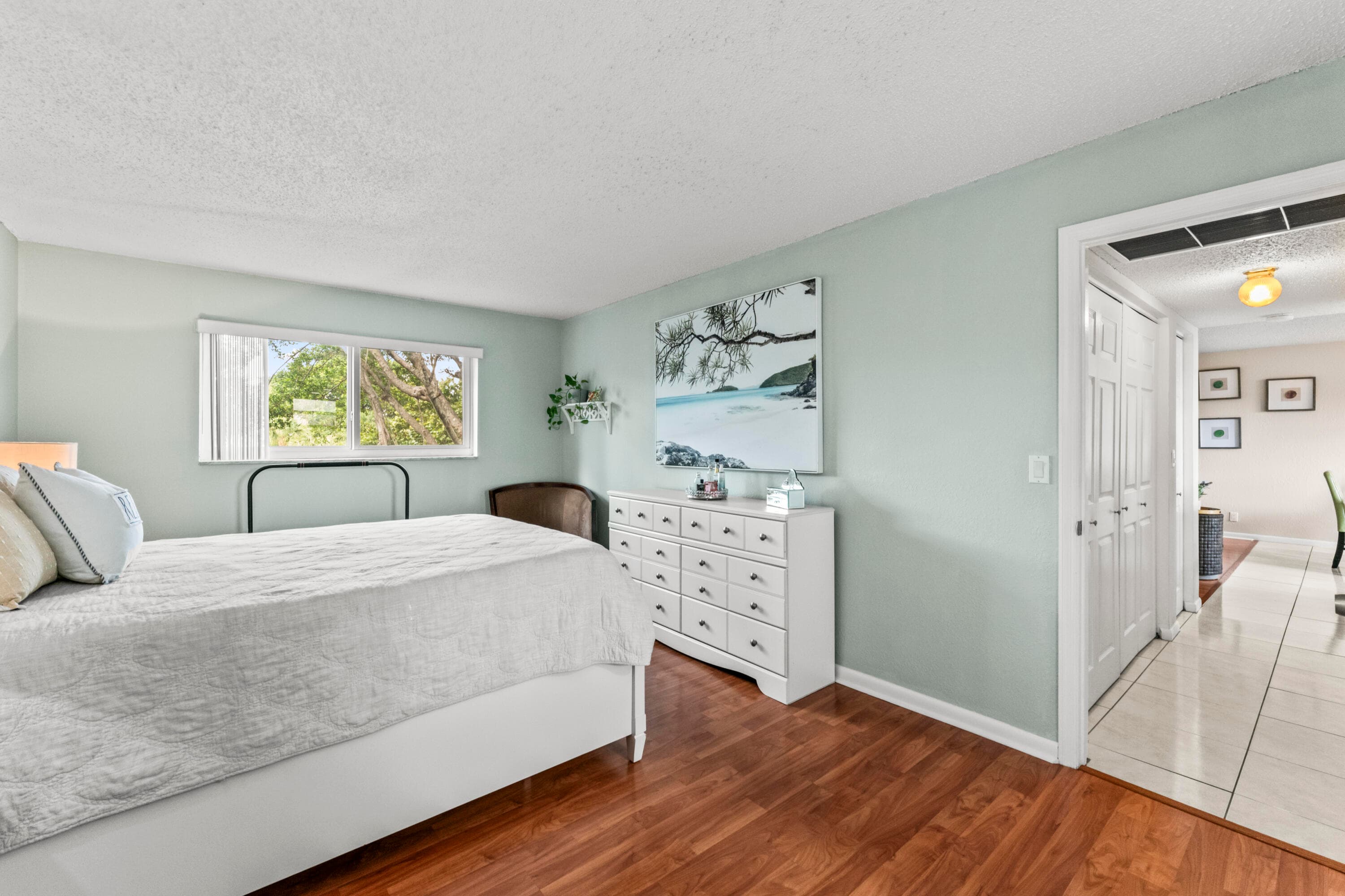 225 Bonnie Boulevard 302, Palm Springs, FL 33461 — photo 16 of 35