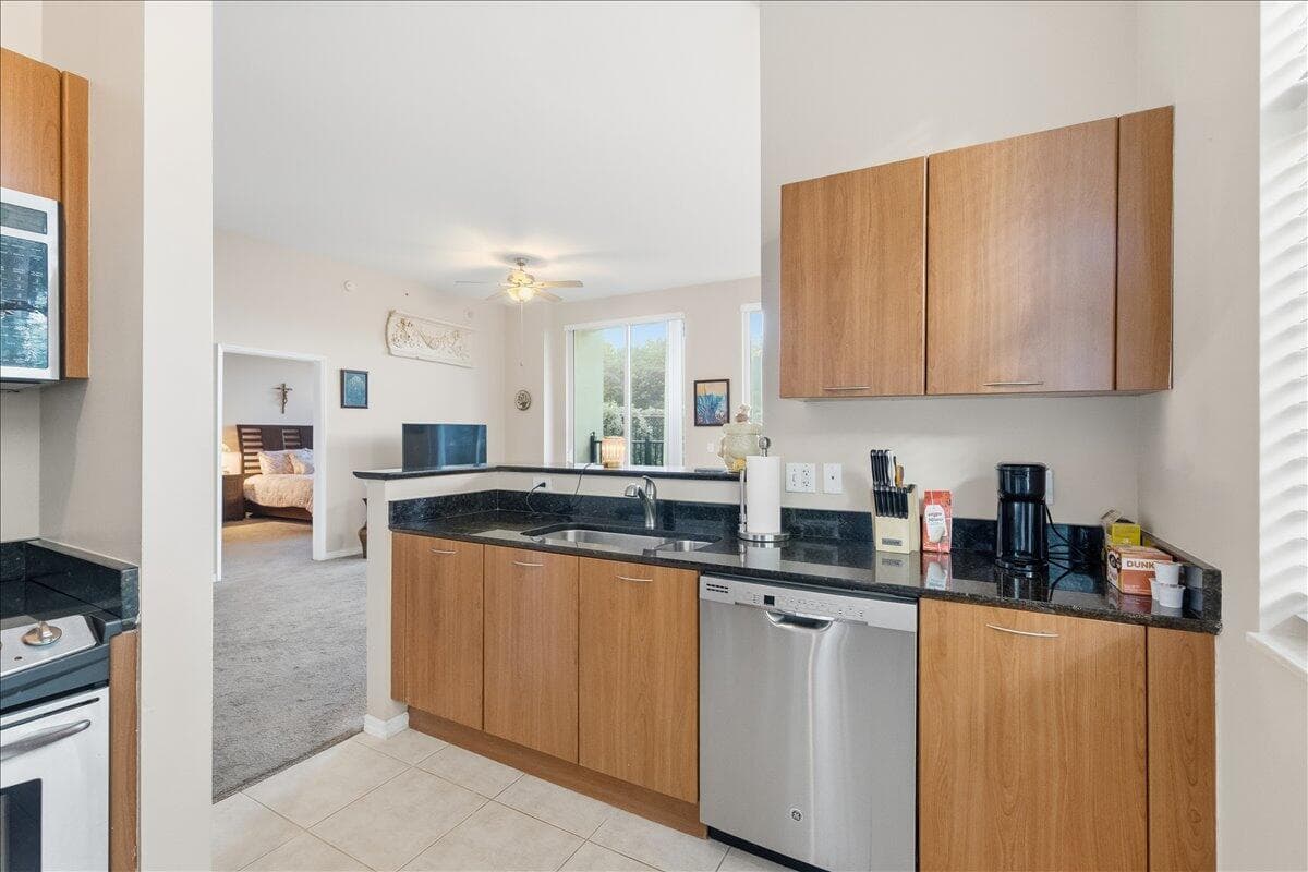 700 E Boynton Beach Boulevard 101, Boynton Beach, FL 33435 — photo 11 of 24