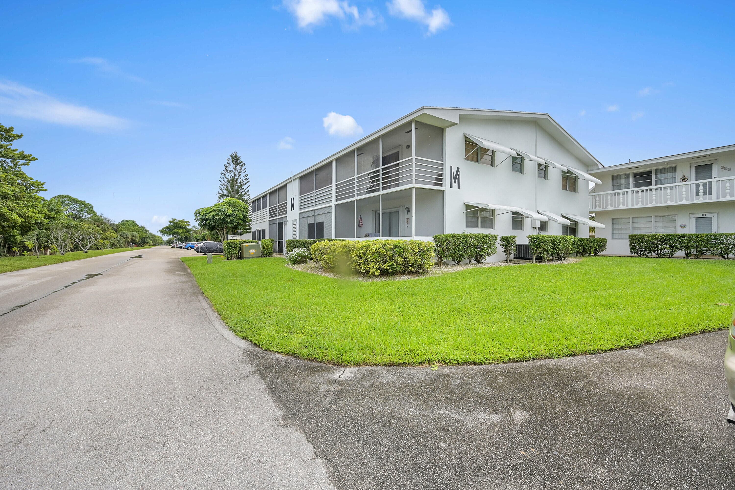 312 Sheffield M, West Palm Beach, FL 33417 — photo