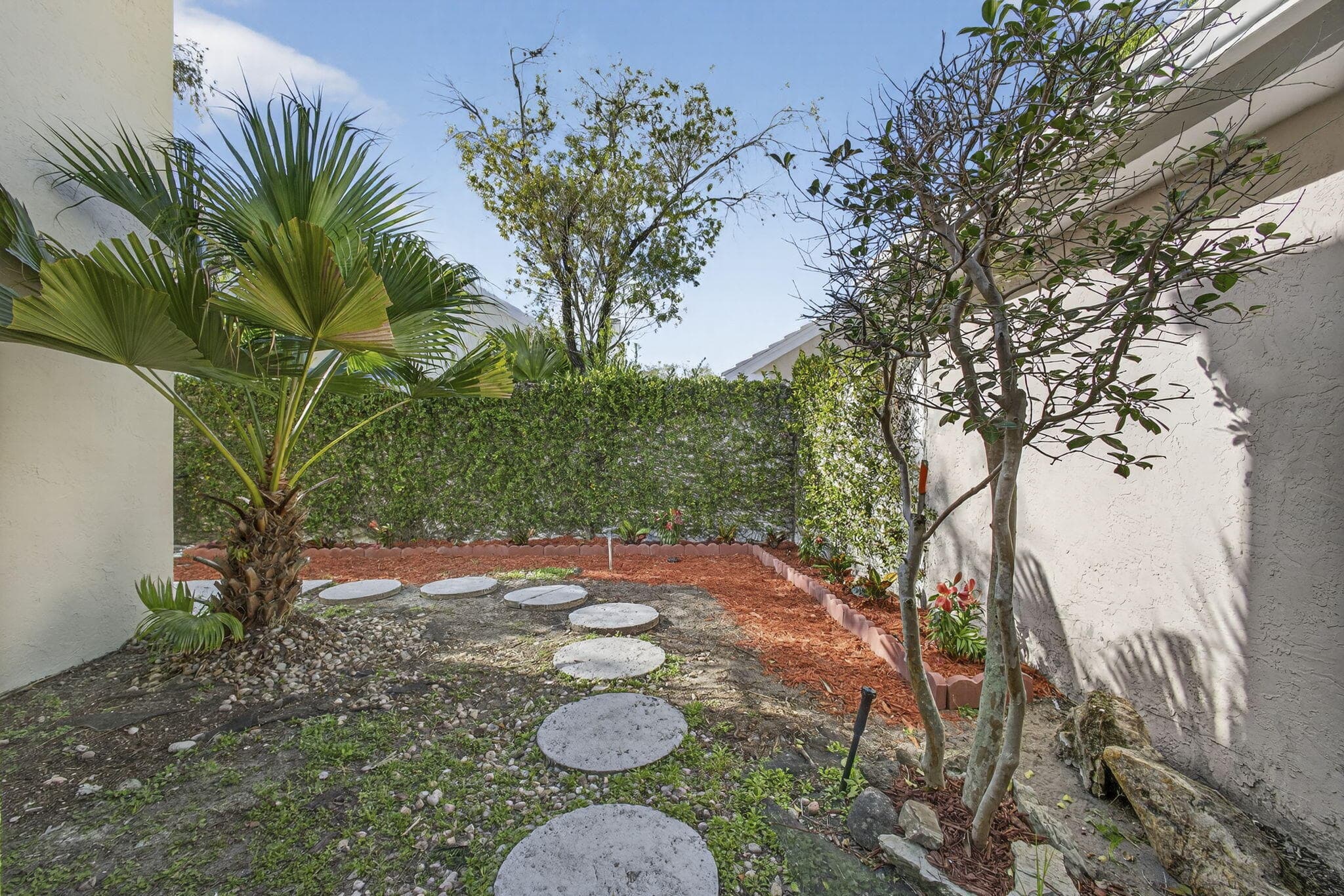 18 Selby Lane, Palm Beach Gardens, FL 33418 — photo 56 of 82