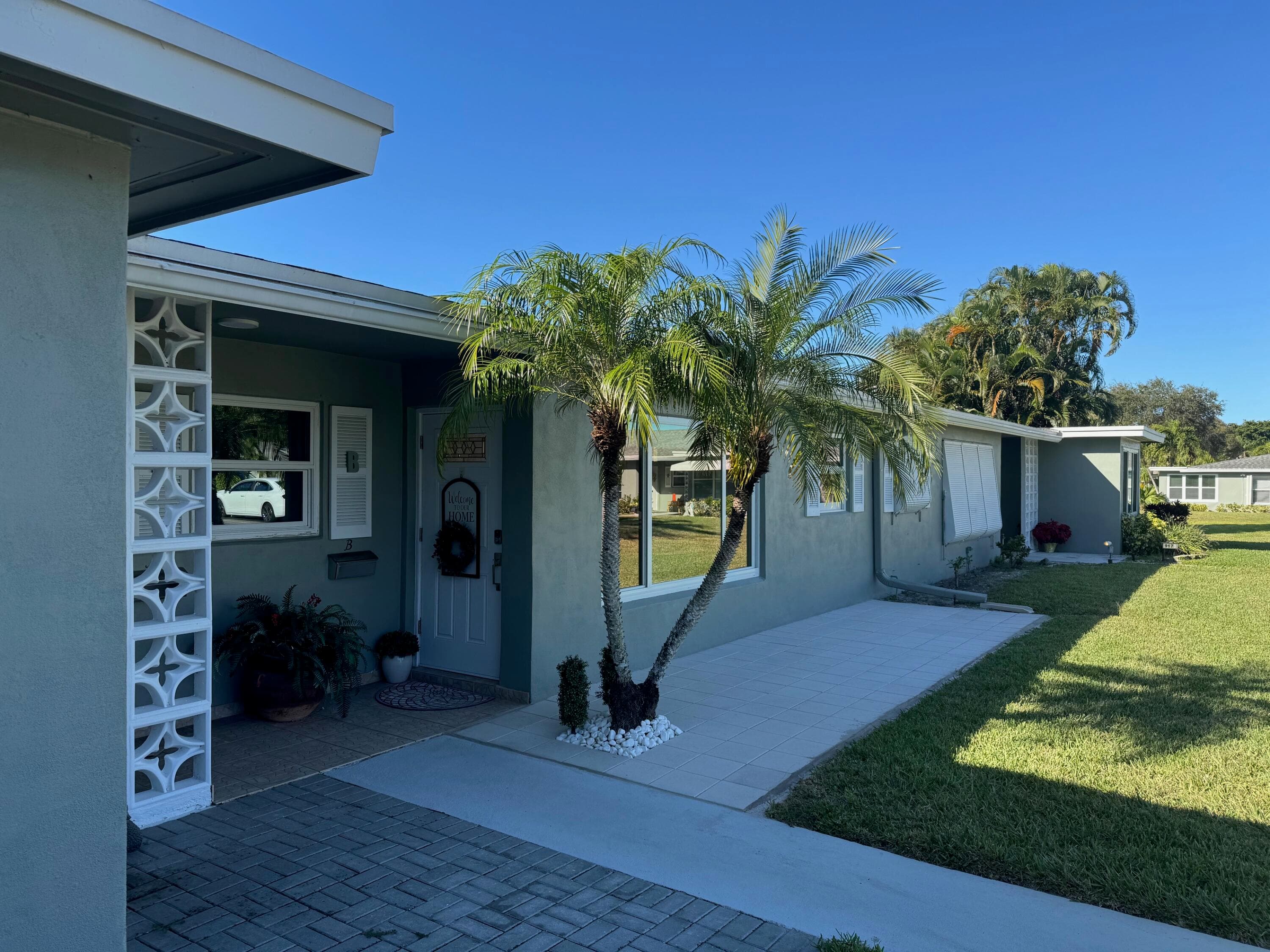 917 S Drive Terrace B, Delray Beach, FL 33445 — photo 3 of 38