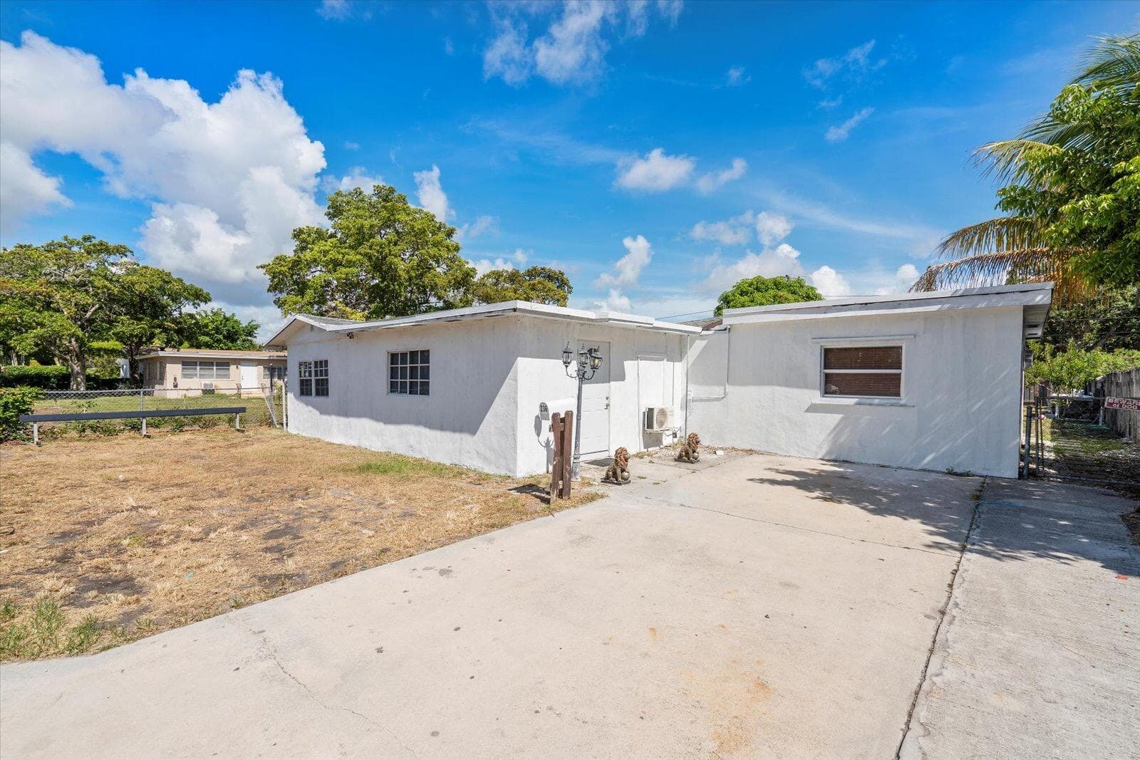 236 SW 14th Street, Dania Beach, FL 33004 — photo 4 of 19