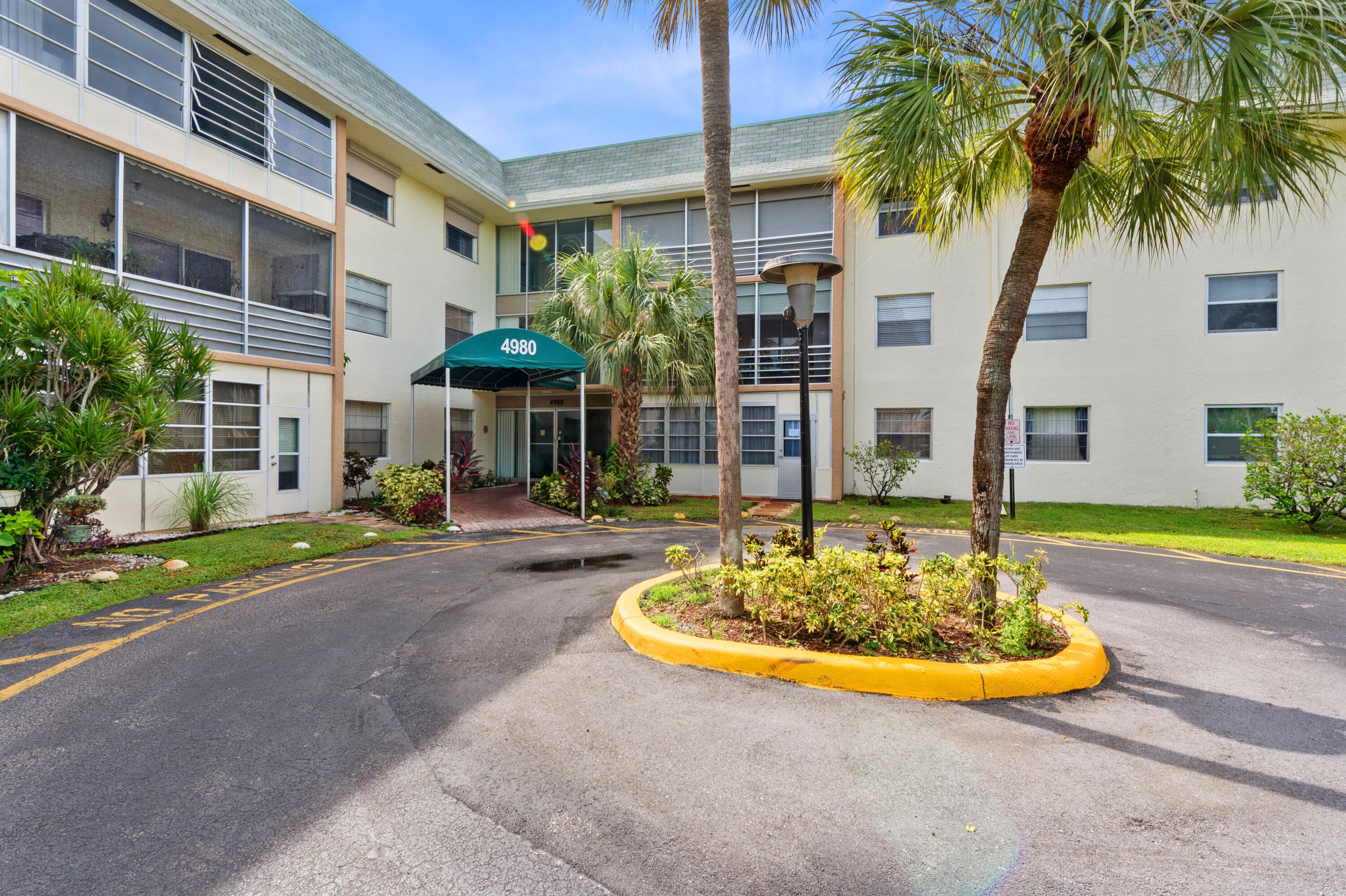 4980 E Sabal Palm Boulevard 226, Tamarac, FL 33319 — photo 22 of 37