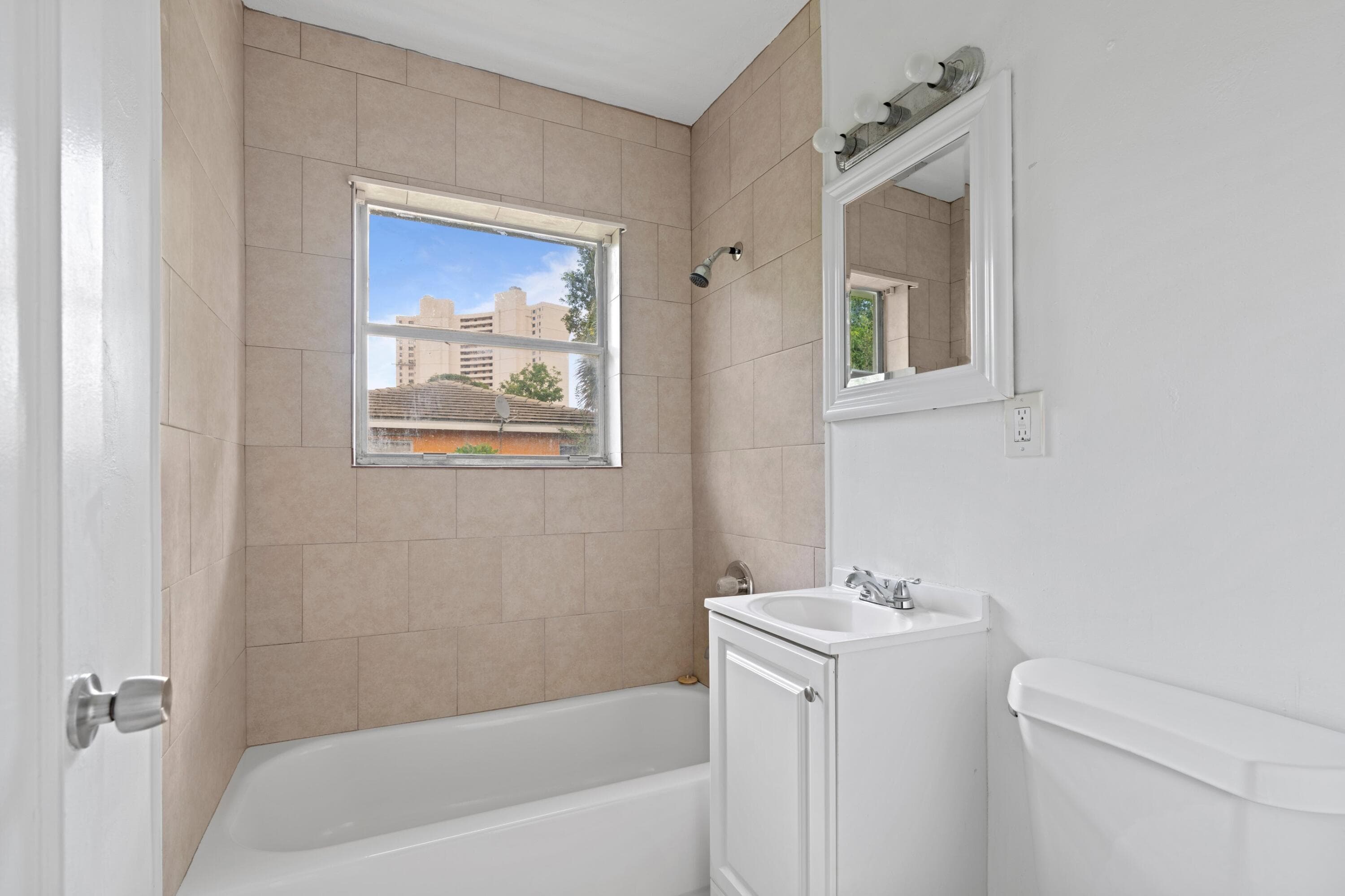 5208 Spruce Avenue B, West Palm Beach, FL 33407 — photo 11 of 13