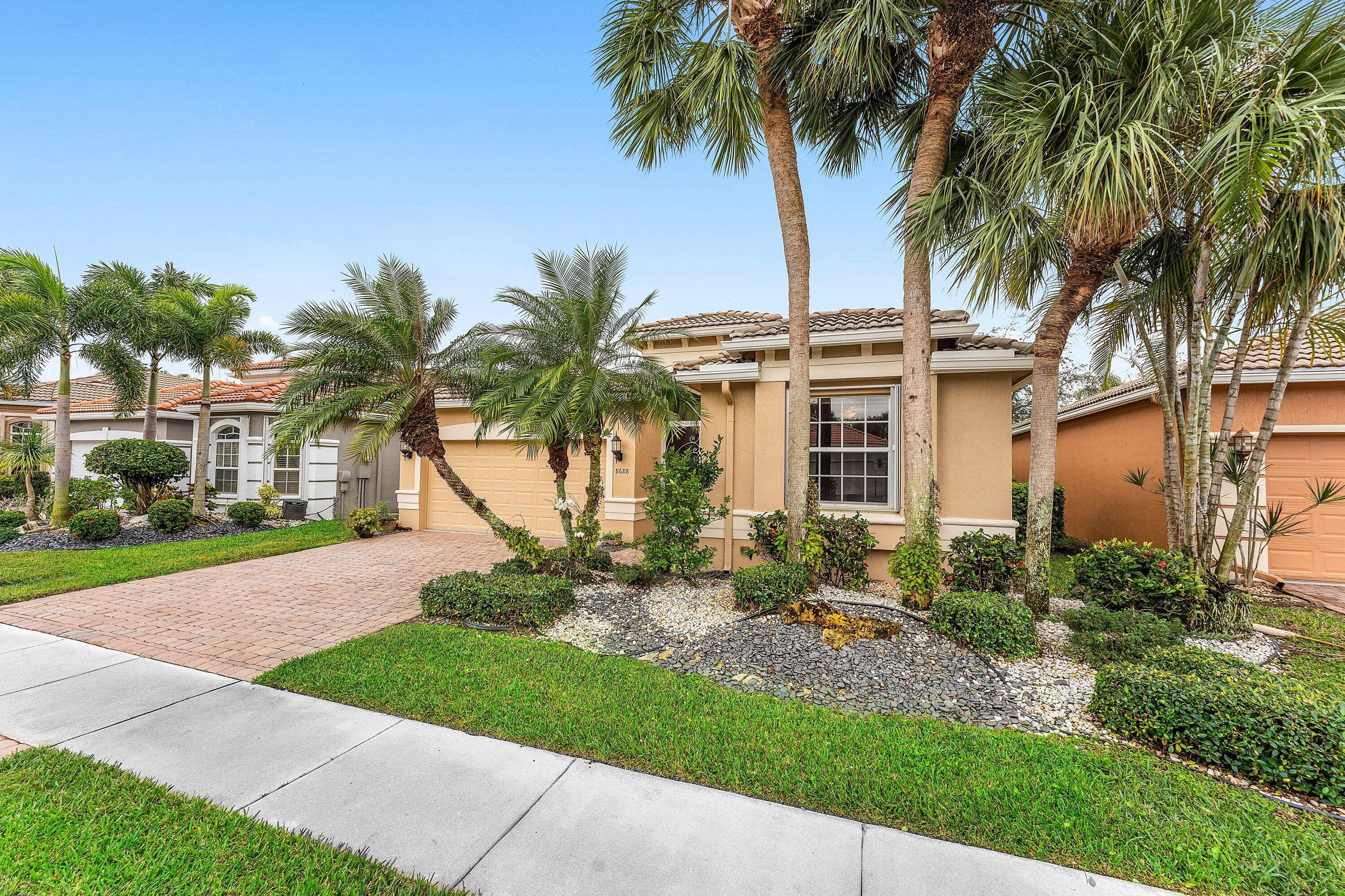 8688 Via Avellino, Lake Worth, FL 33467 — photo 3 of 49