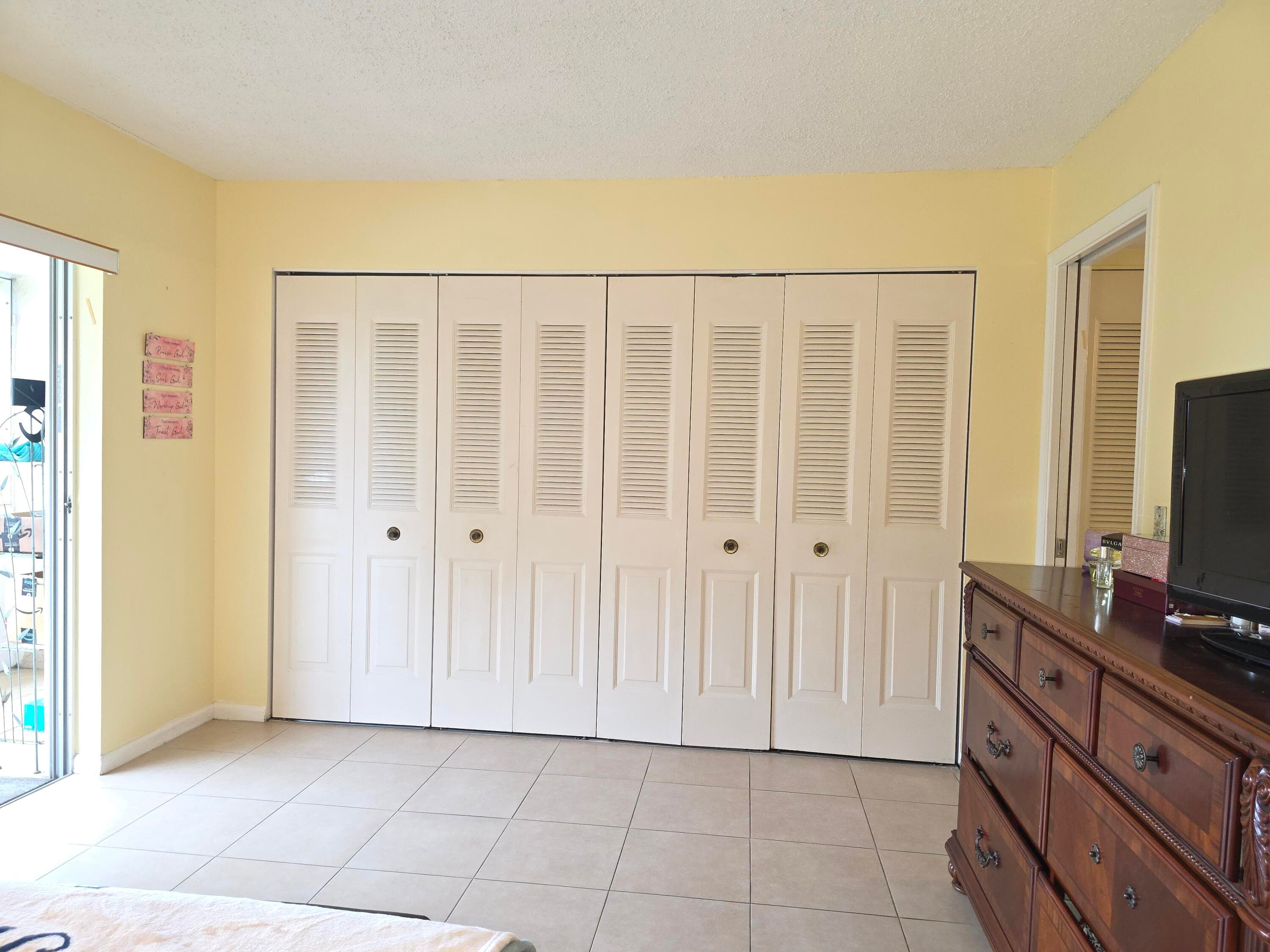204 Kent L L, West Palm Beach, FL 33417 — photo 25 of 34