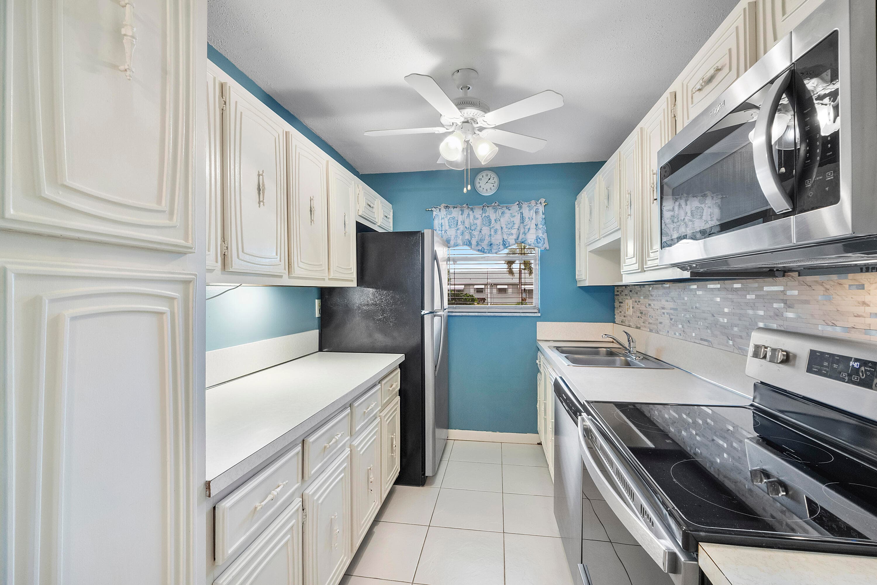 212 High Point Terrace W A, Delray Beach, FL 33445 — photo 9 of 34