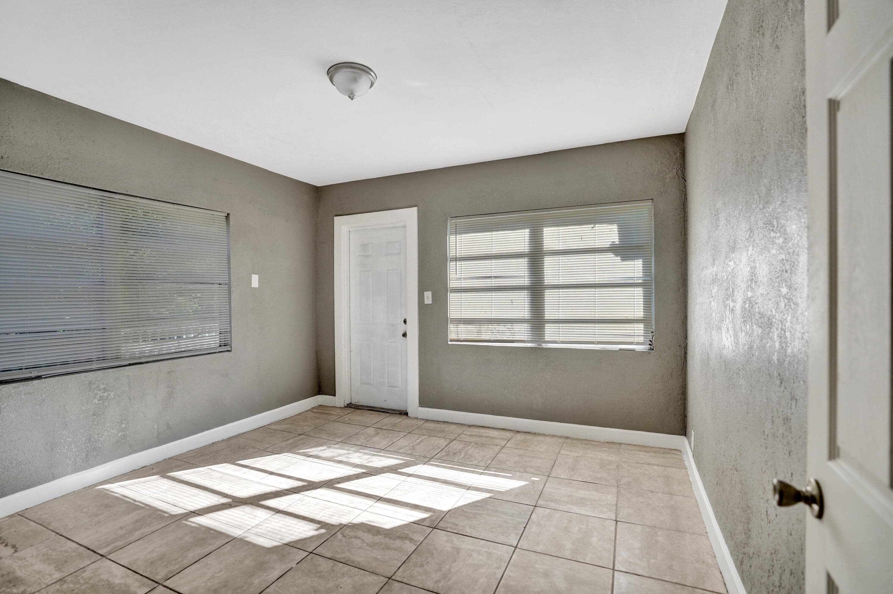 627 30th Street, West Palm Beach, FL 33407 — photo 46 of 65