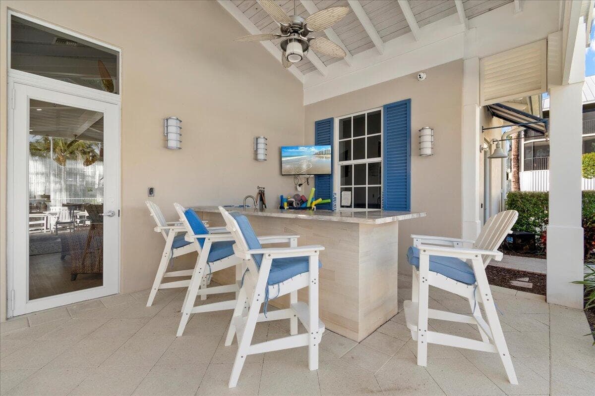 144 Bay Colony Drive N Penthouse, Juno Beach, FL 33408 — photo 32 of 50