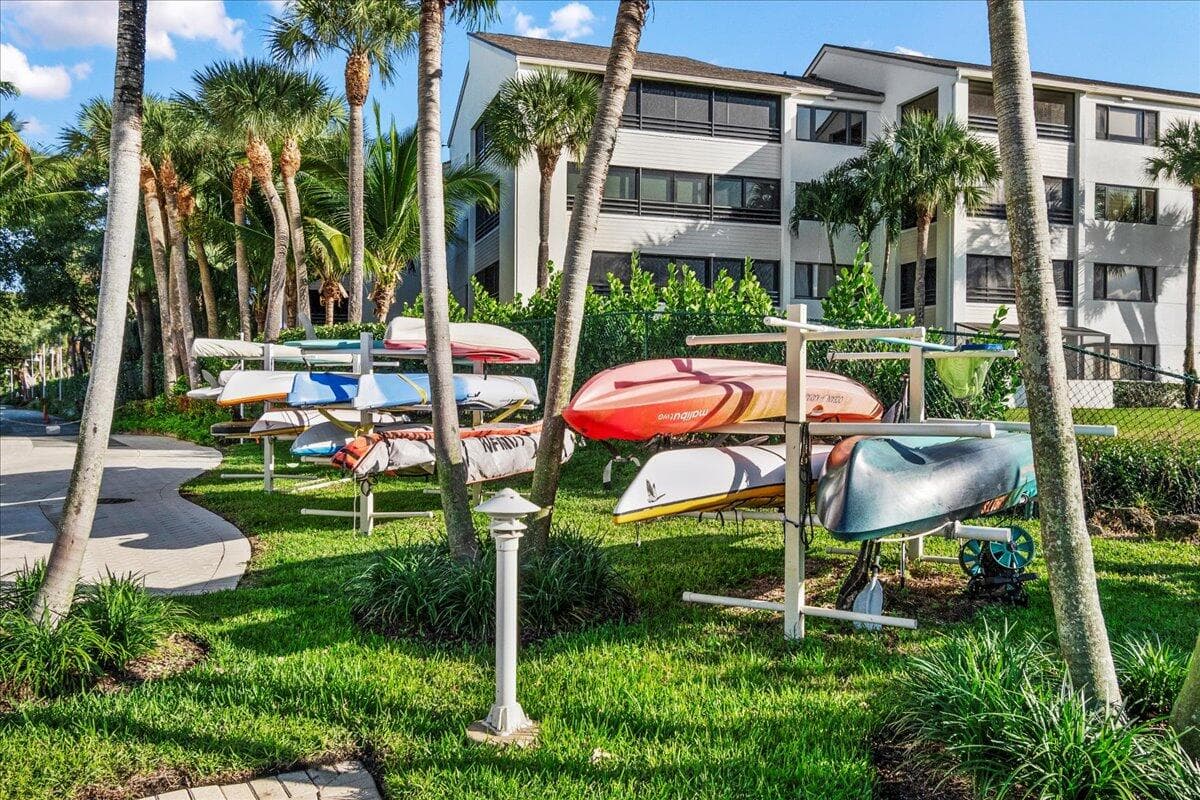 144 Bay Colony Drive N Penthouse, Juno Beach, FL 33408 — photo 37 of 50