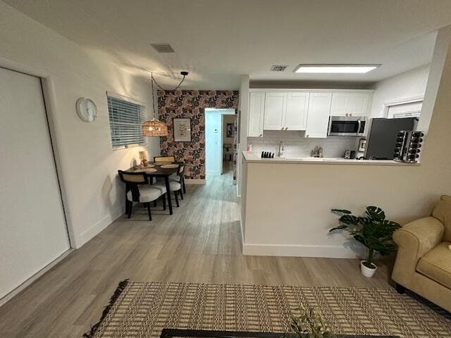 524 Eastwind Drive 524, North Palm Beach, FL 33408 — photo 4 of 13