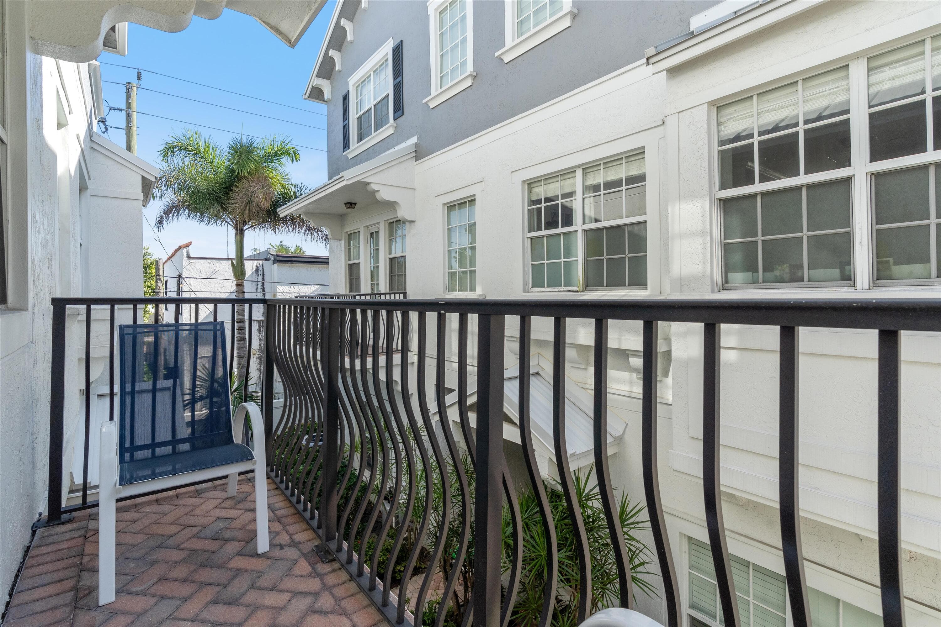 295 NE 5th Avenue 32, Delray Beach, FL 33483 — photo 9 of 29