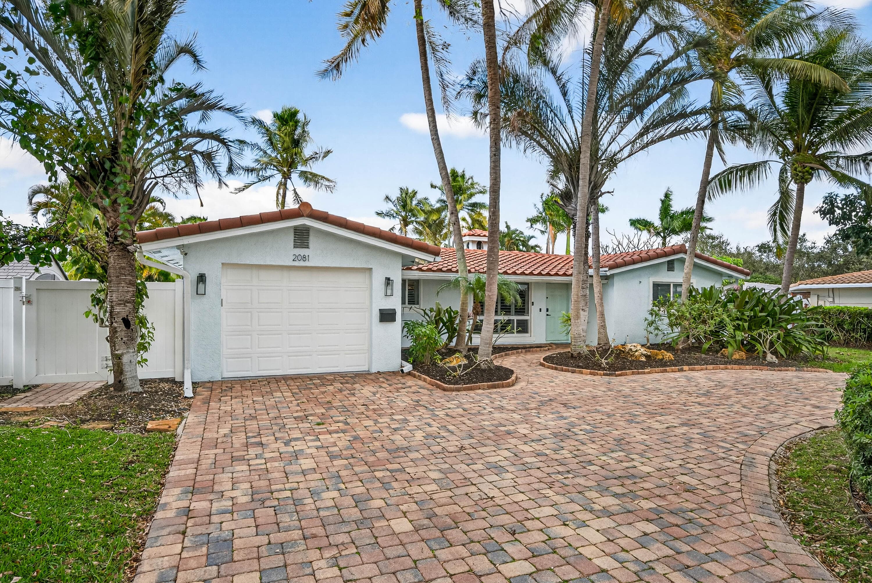 2081 NE 25th Street, Lighthouse Point, FL 33064 — photo 2 of 55