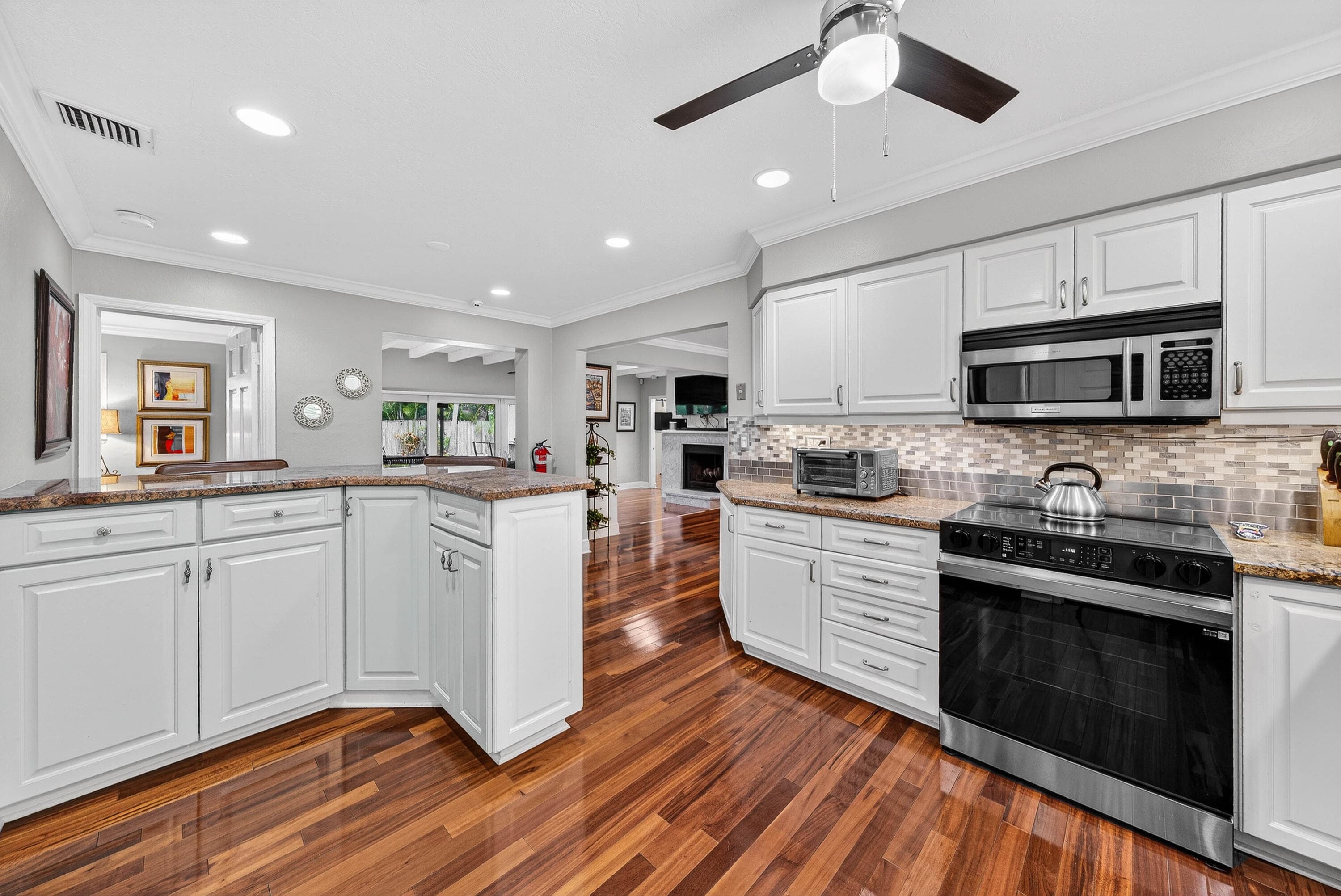 2081 NE 25th Street, Lighthouse Point, FL 33064 — photo 13 of 55