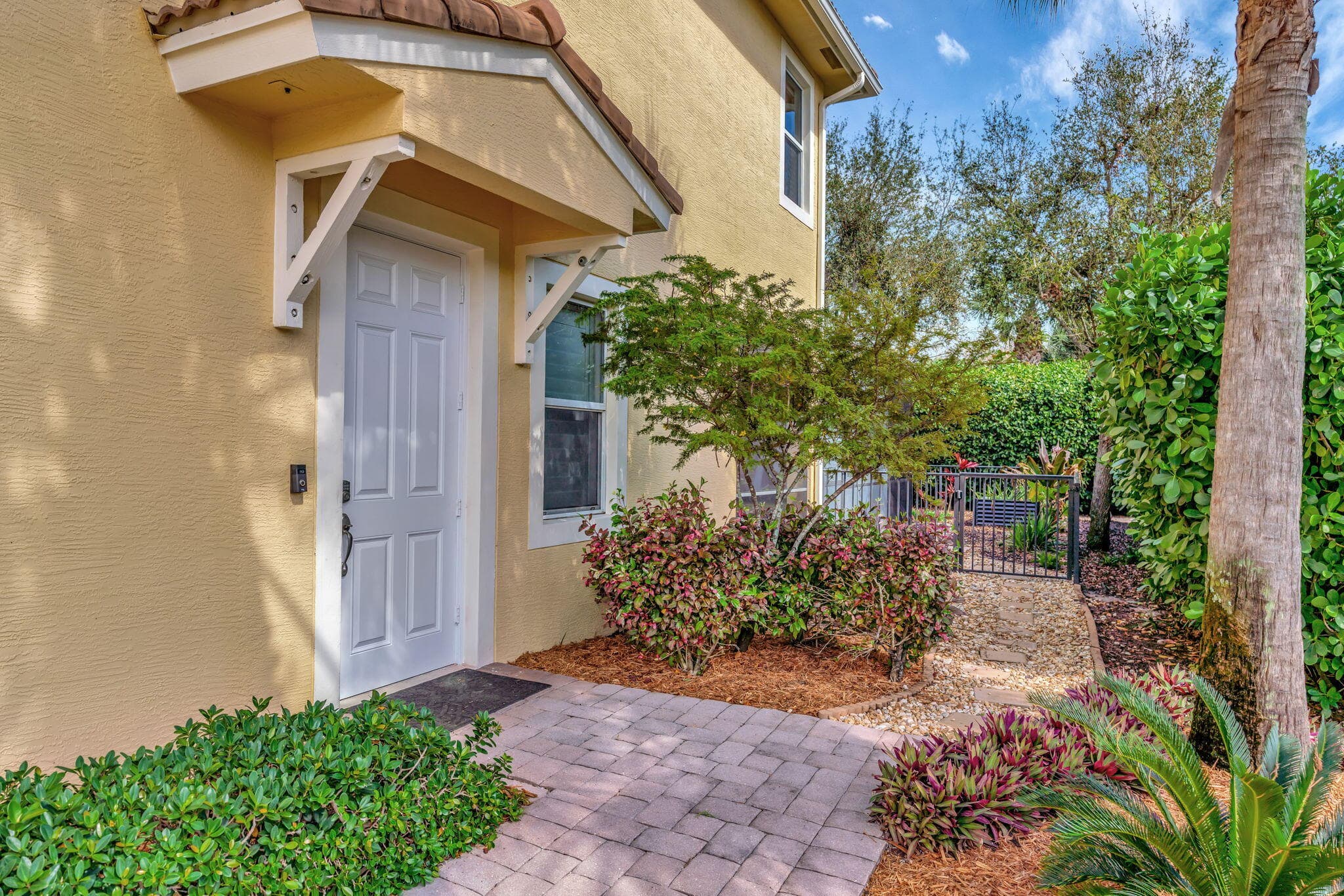 4559 Cadiz Circle, Palm Beach Gardens, FL 33418 — photo 2 of 52