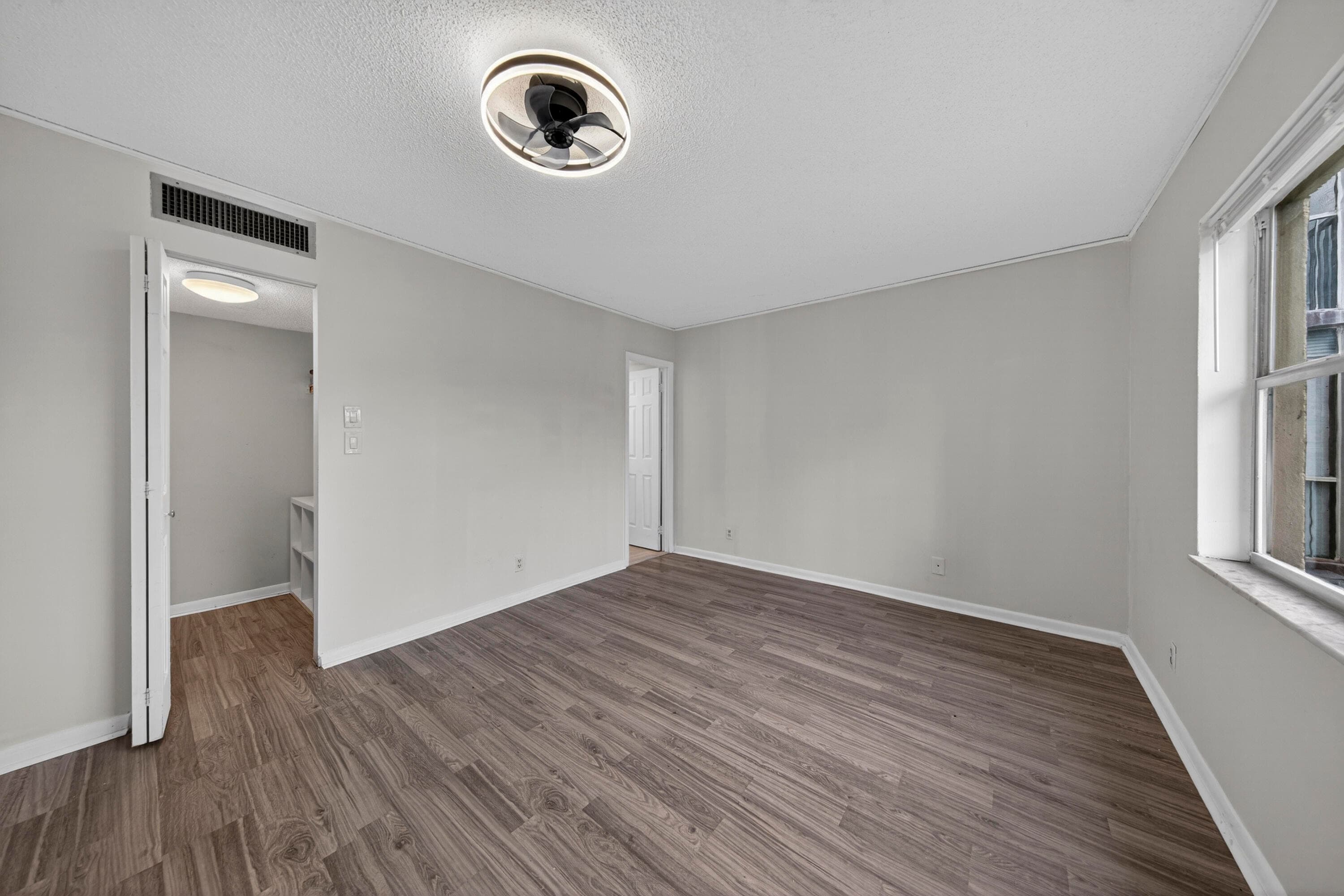 6301 N Falls Cir Drive 303, Lauderhill, FL 33319 — photo 25 of 32