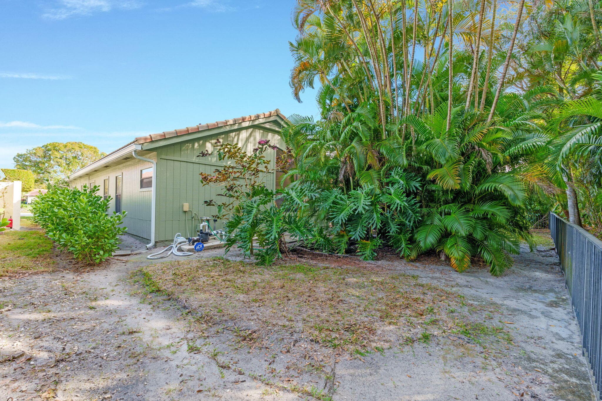 9055 Cypress Hollow Drive, Palm Beach Gardens, FL 33418 — photo 37 of 55