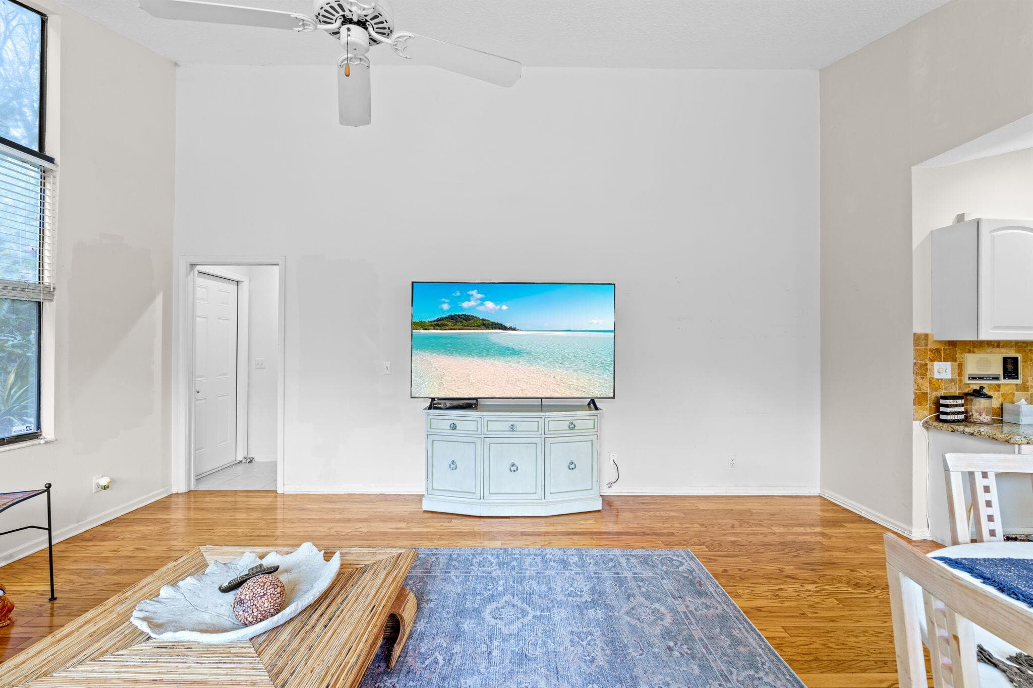 9055 Cypress Hollow Drive, Palm Beach Gardens, FL 33418 — photo 17 of 55