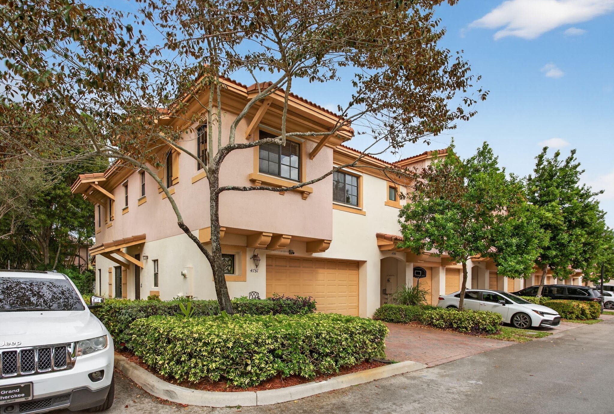 4751 Grand Cypress Circle N, Coconut Creek, FL 33073 — photo 3 of 40