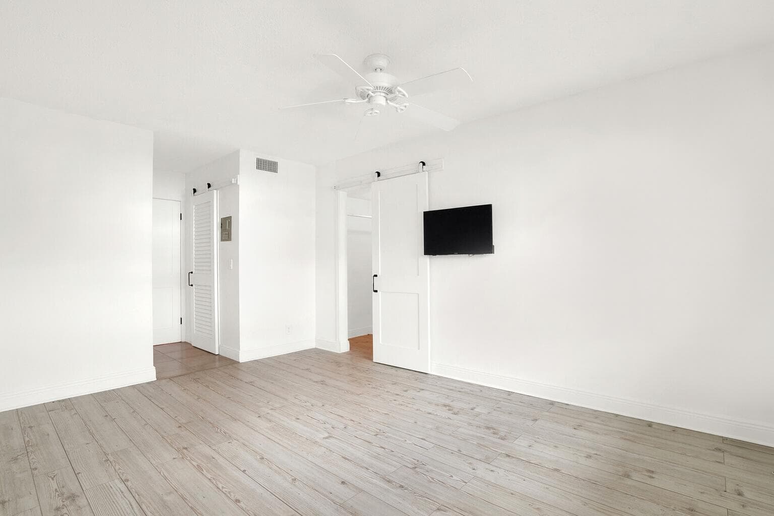 32 Colonial Club Drive 203, Boynton Beach, FL 33435 — photo 27 of 43