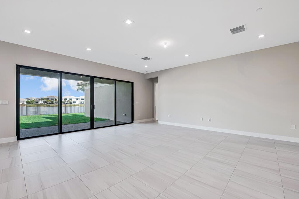 10028 Cloud View, Palm Beach Gardens, FL 33412 — photo 12 of 89