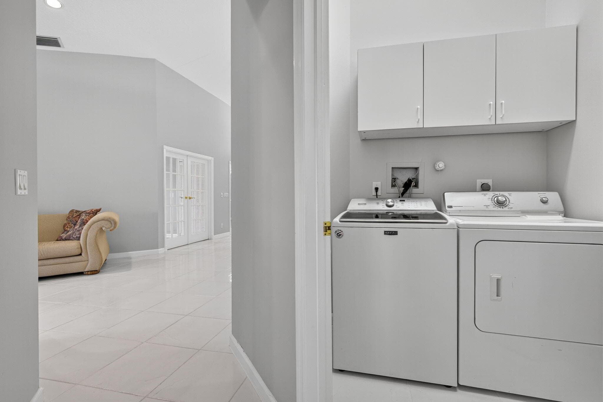 1052 W Shore Drive, West Palm Beach, FL 33406 — photo 18 of 65