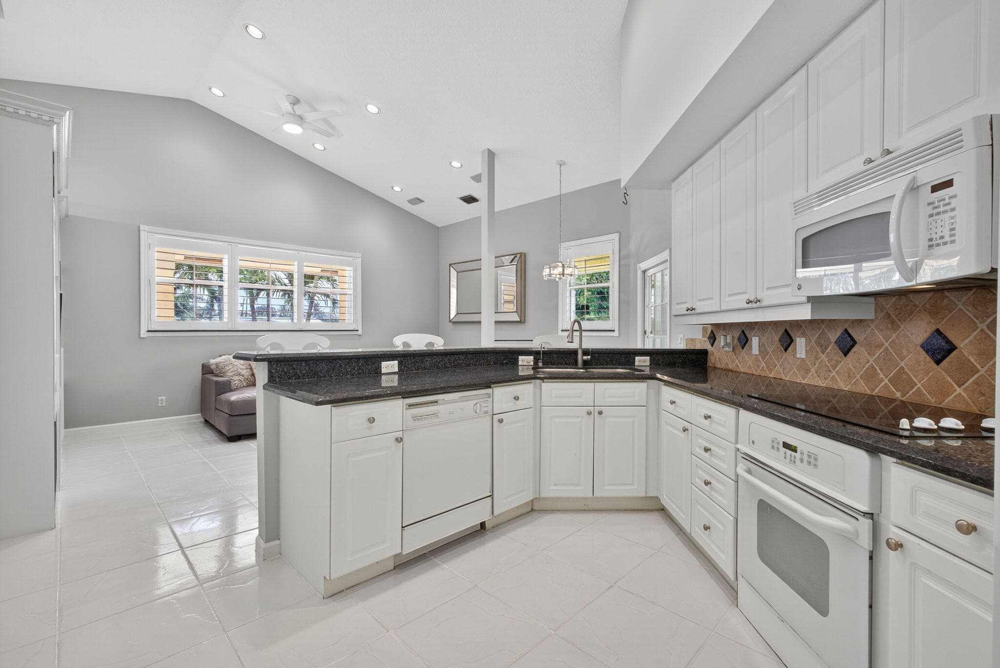 1052 W Shore Drive, West Palm Beach, FL 33406 — photo 30 of 65