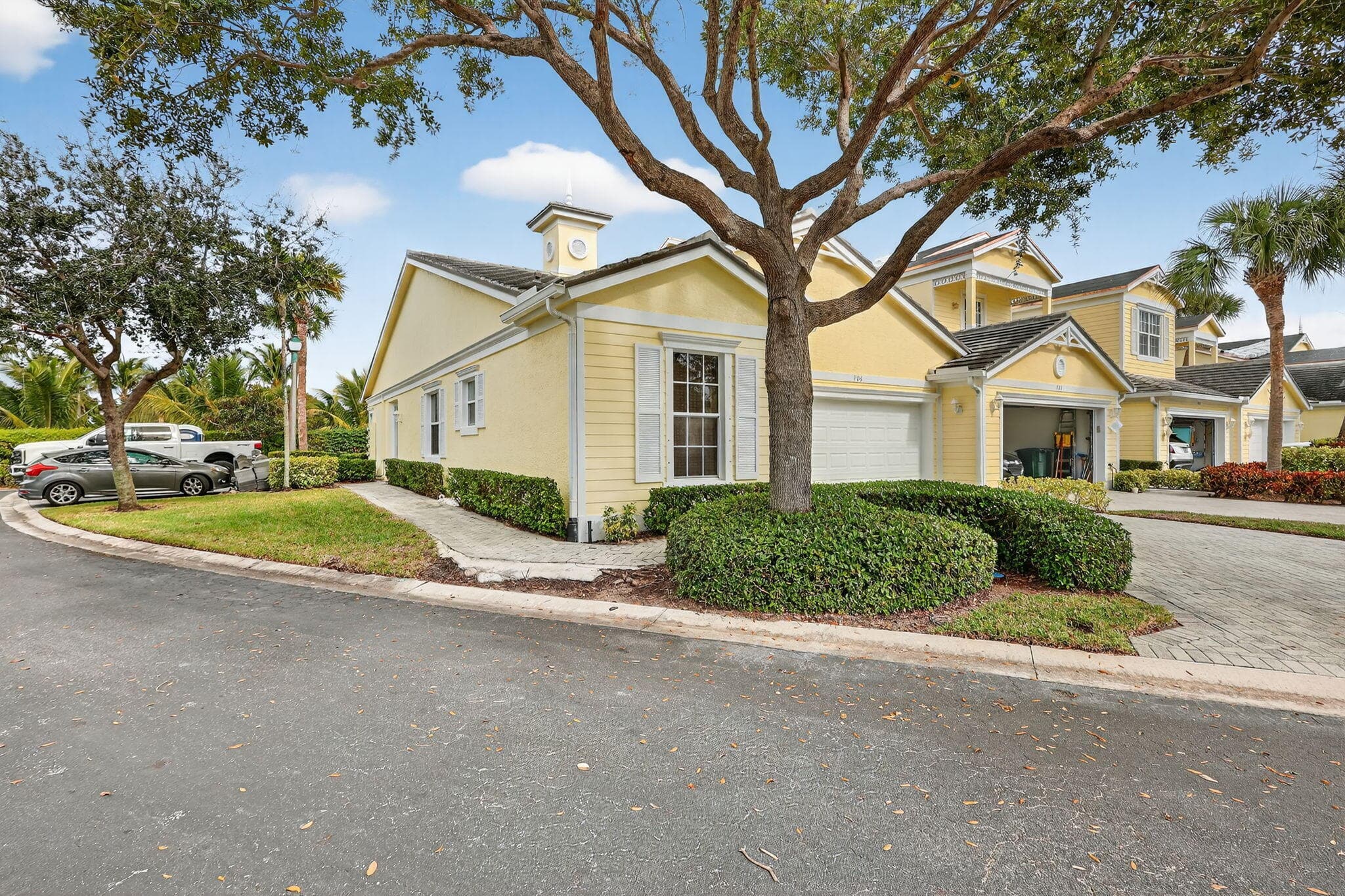 906 Mariner Bay Boulevard, Hutchinson Island, FL 34949 — photo 2 of 61