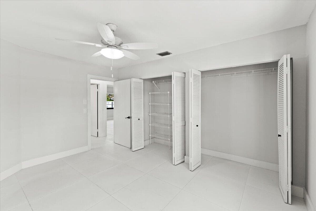 20221 NW 8th Street, Pembroke Pines, FL 33029 — photo 15 of 41