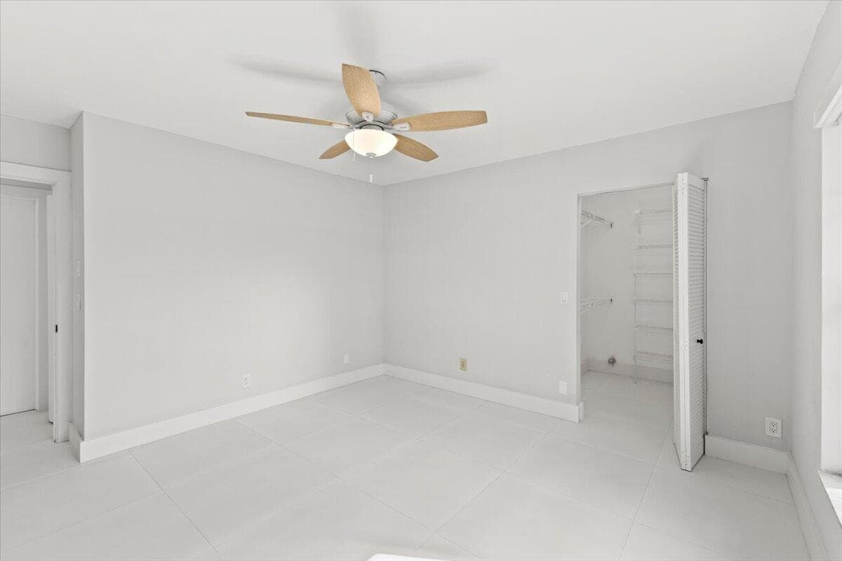 20221 NW 8th Street, Pembroke Pines, FL 33029 — photo 16 of 41