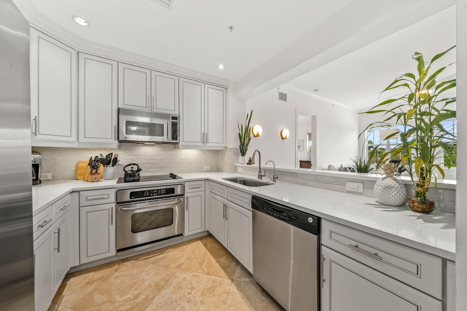 200 NE 2nd Avenue 314, Delray Beach, FL 33444 — photo 2 of 37